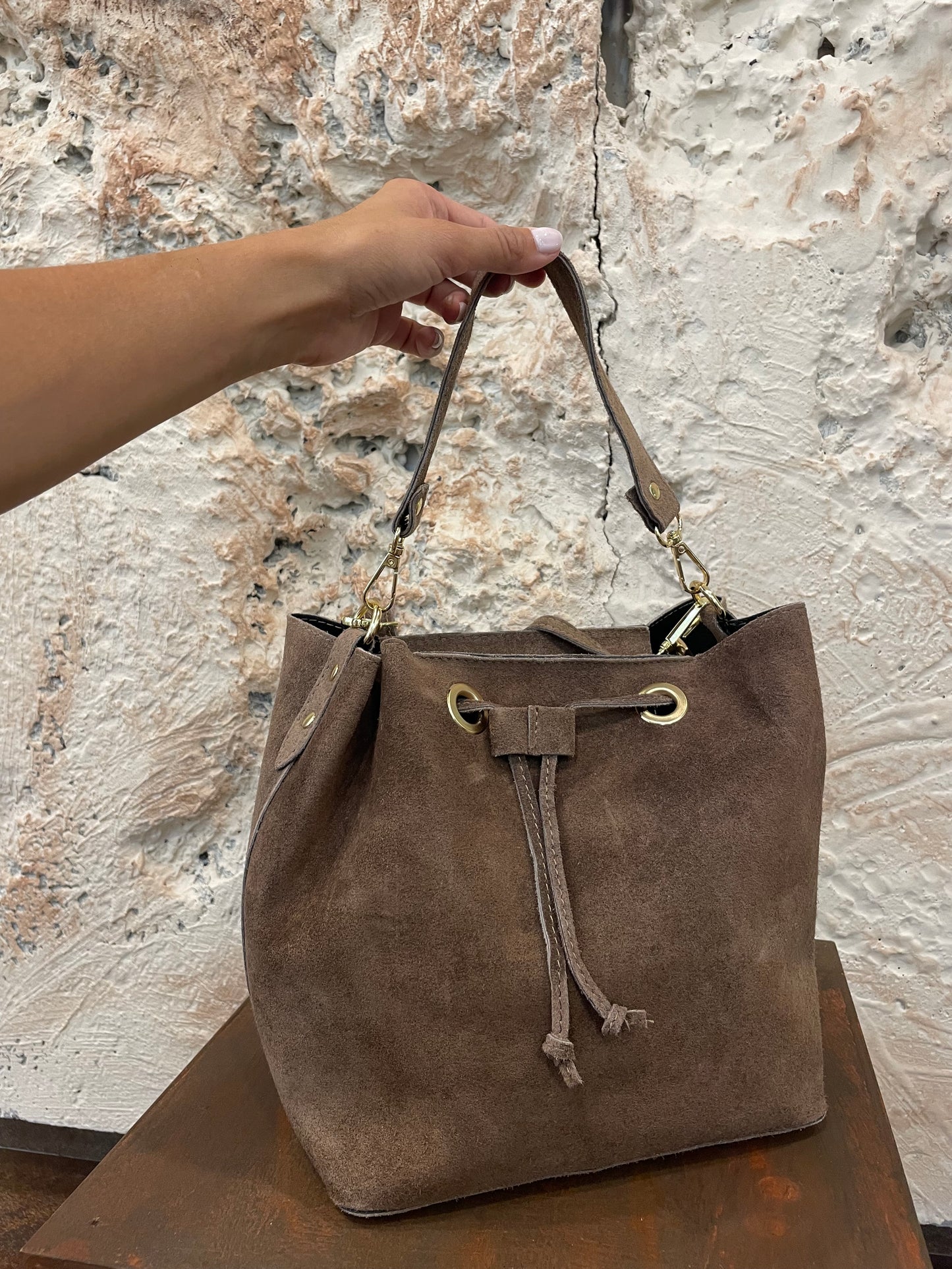 BOMBONERA MAXI PIEL TAUPE