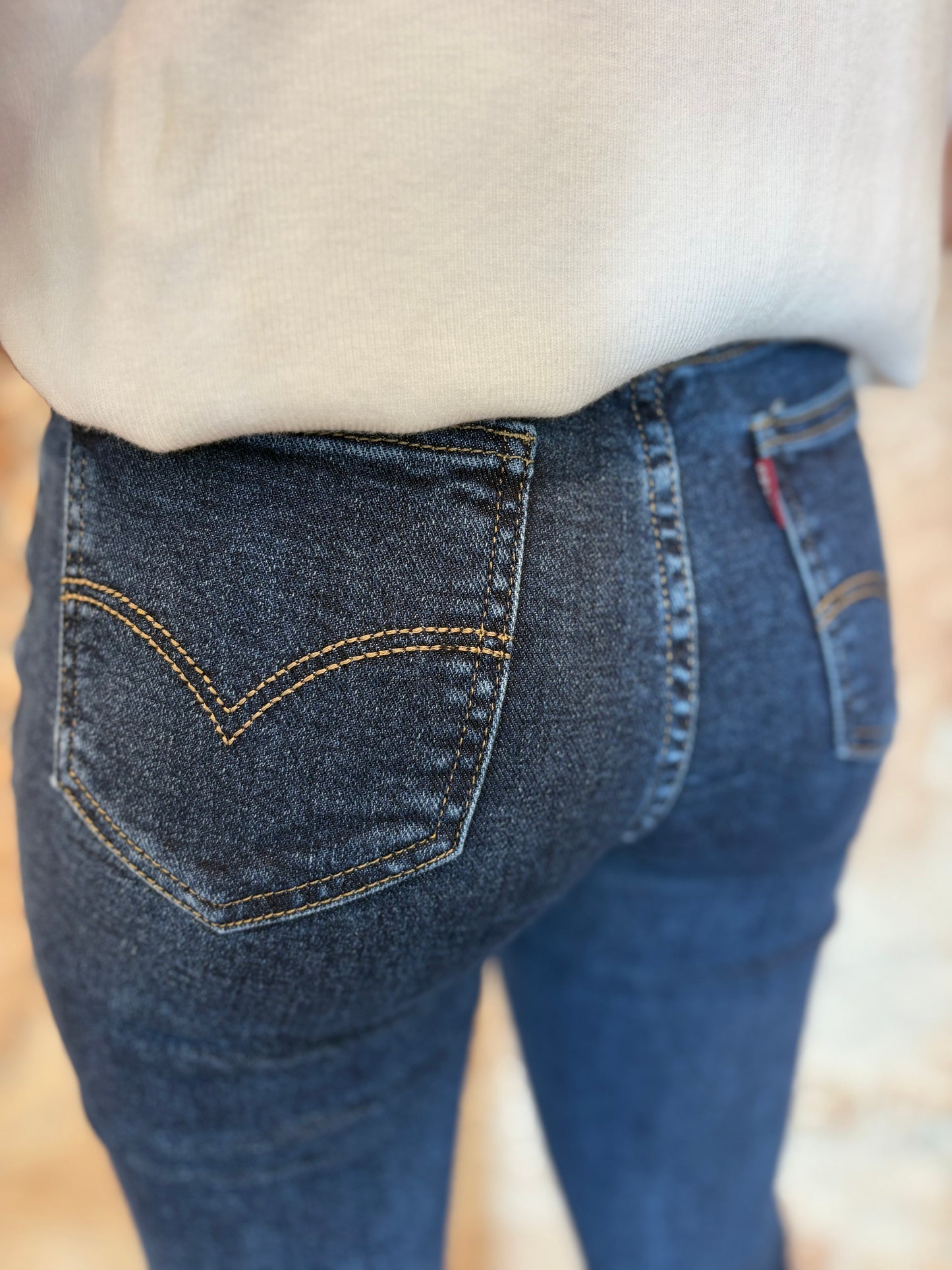 JEANS CAMPANA OSCURO