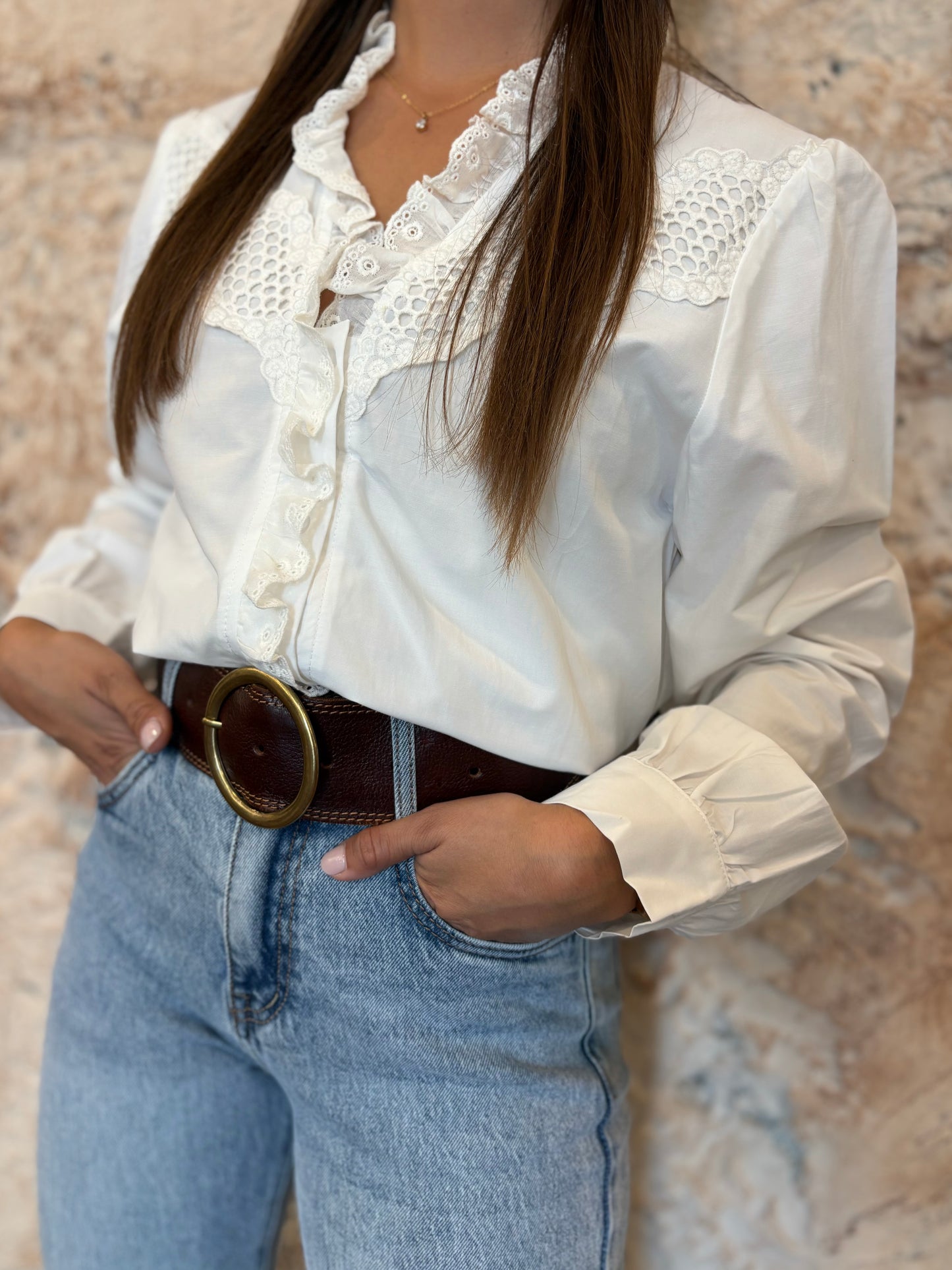 CAMISA CUELLO BORDADO DETALLE ENCAJE GUIPUR