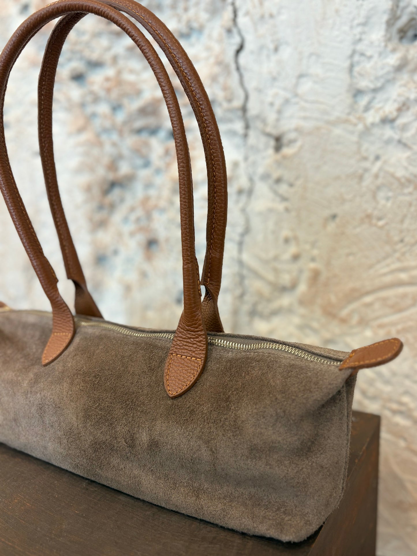 BOLSO HOBO PIEL TAUPE