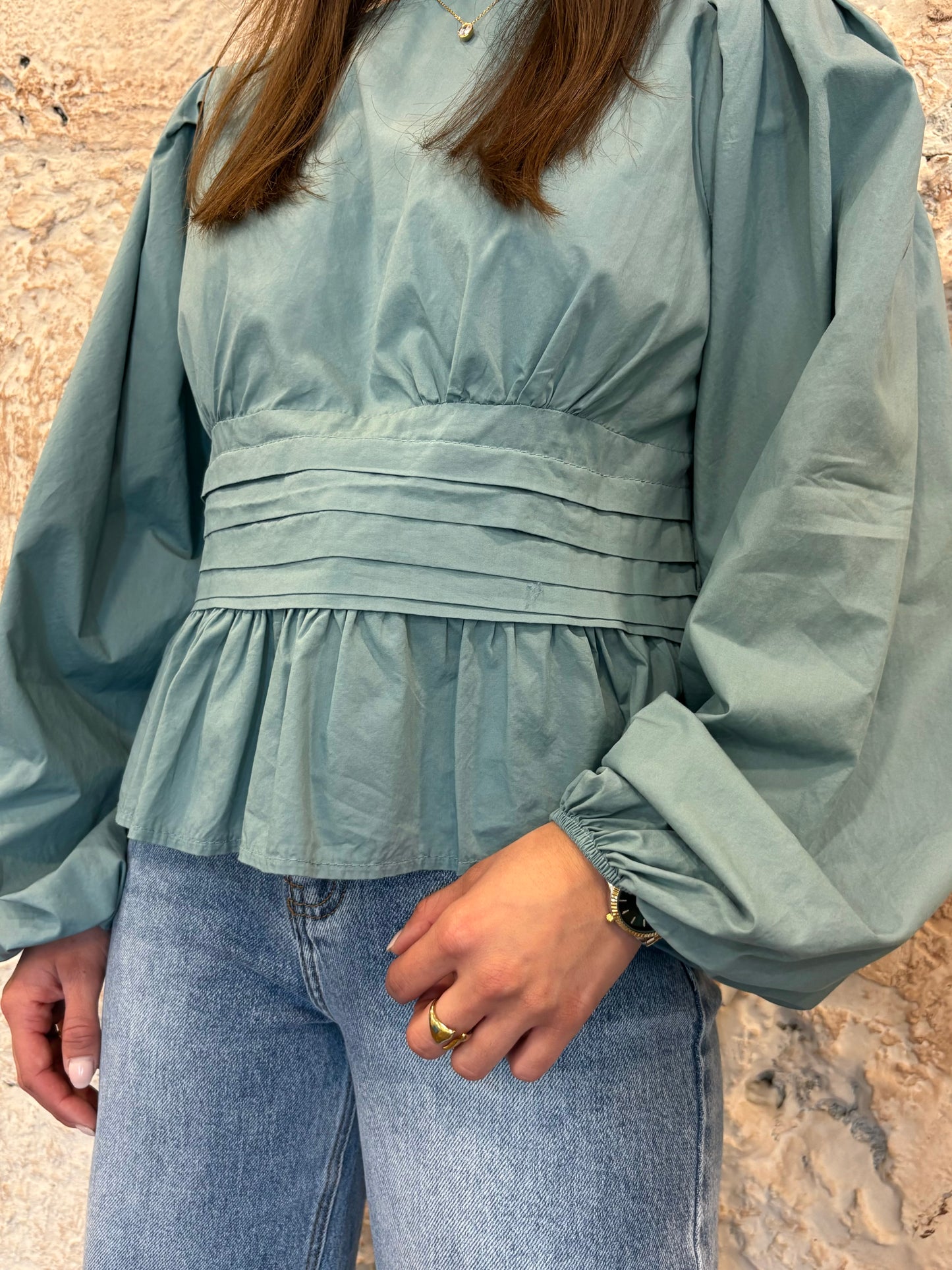 BLUSA ABULLONADA VERDE AGUA