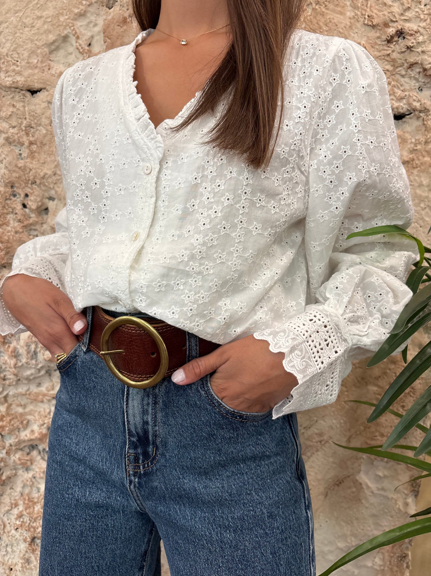 CAMISA BLANCA BORDADO FLORAL