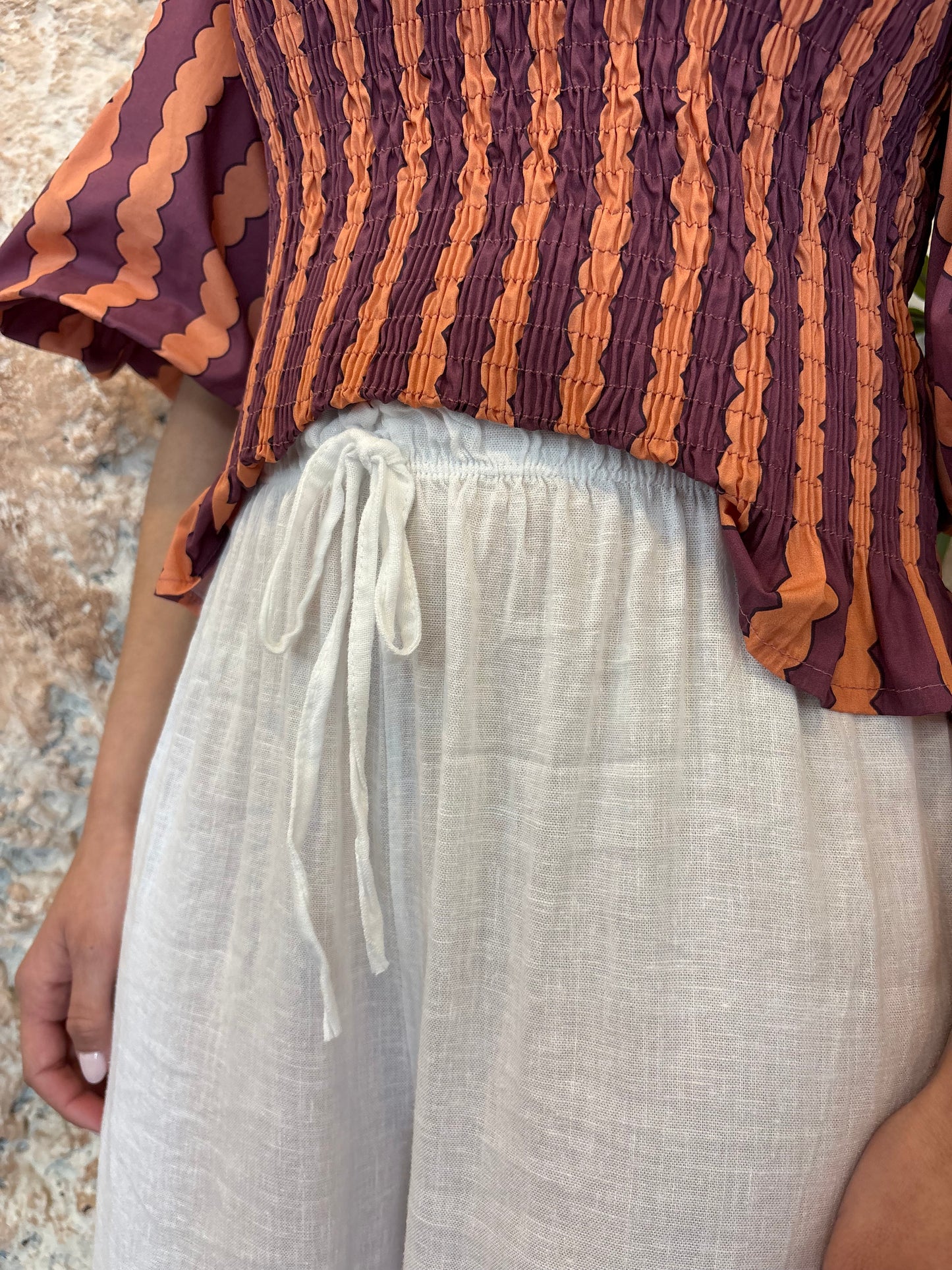 PANTALÓN RECTO DESFLECADO LINO