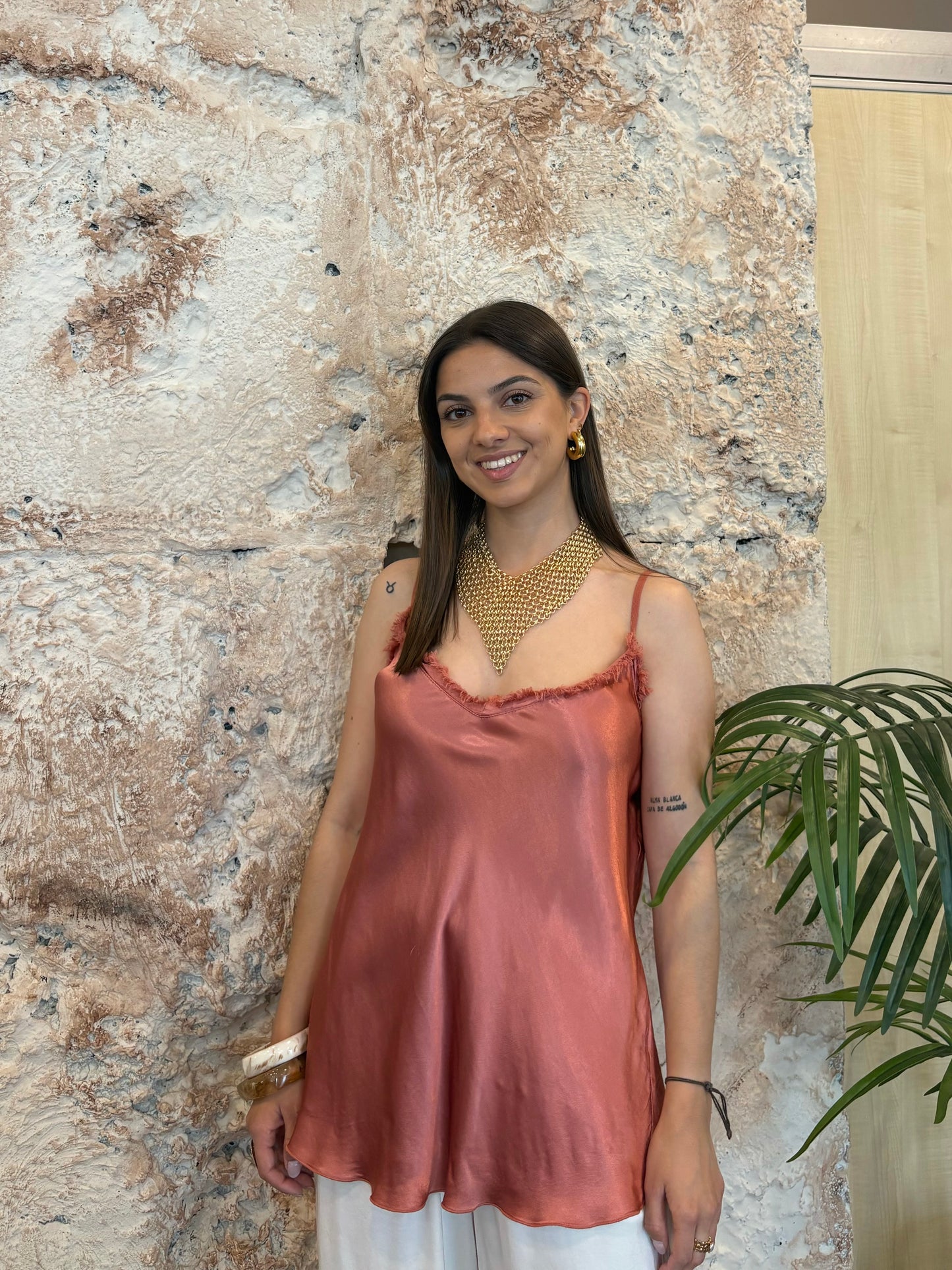 BLUSA SATINADA TIRANTES CORAL