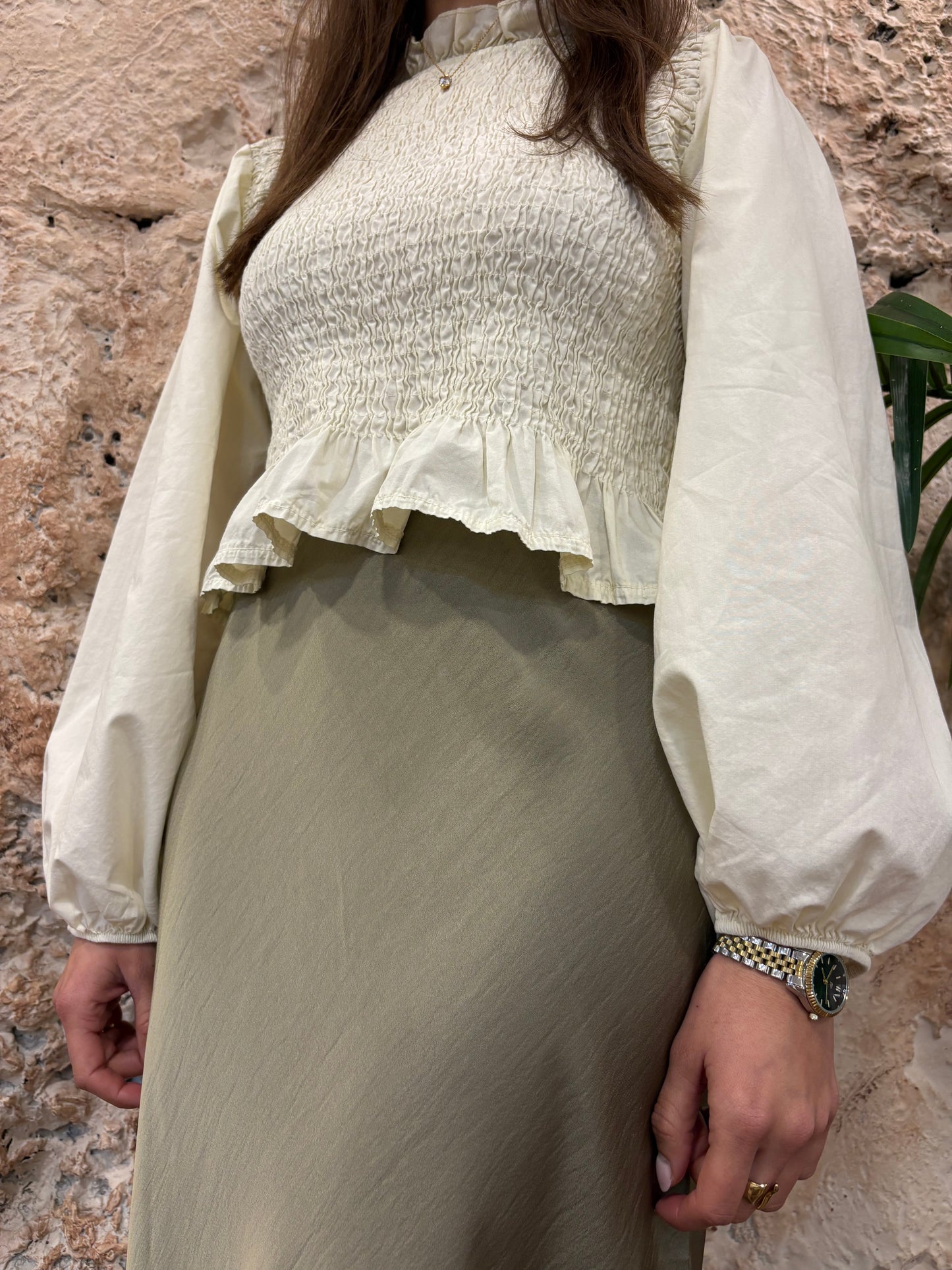 FALDA SATINADA VERDE