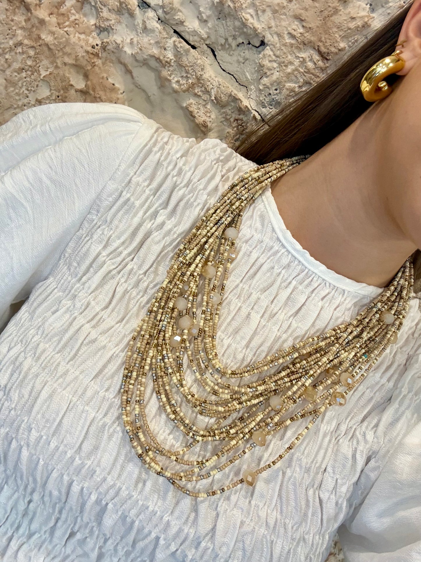 COLLAR PERLITAS BEIGE-ORO