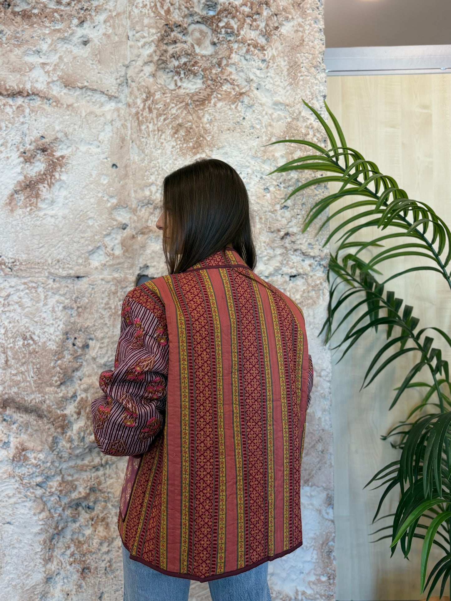 CHAQUETA ACOLCHADA ESTAMPADA FLORAL FRAMBUESA