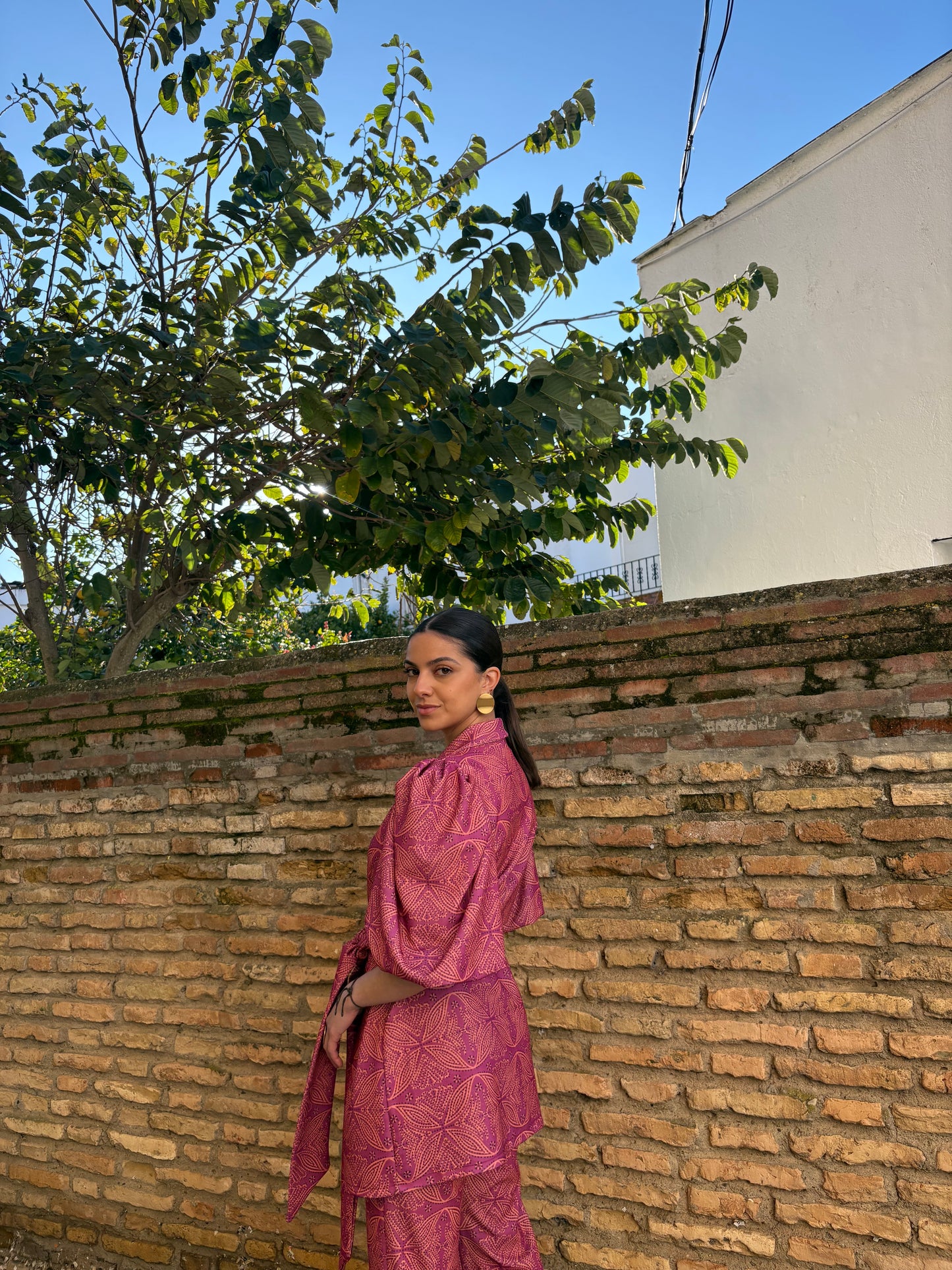 CONJUNTO ESTAMPADO MANGA ABULLONADA ROSA-NARANJA