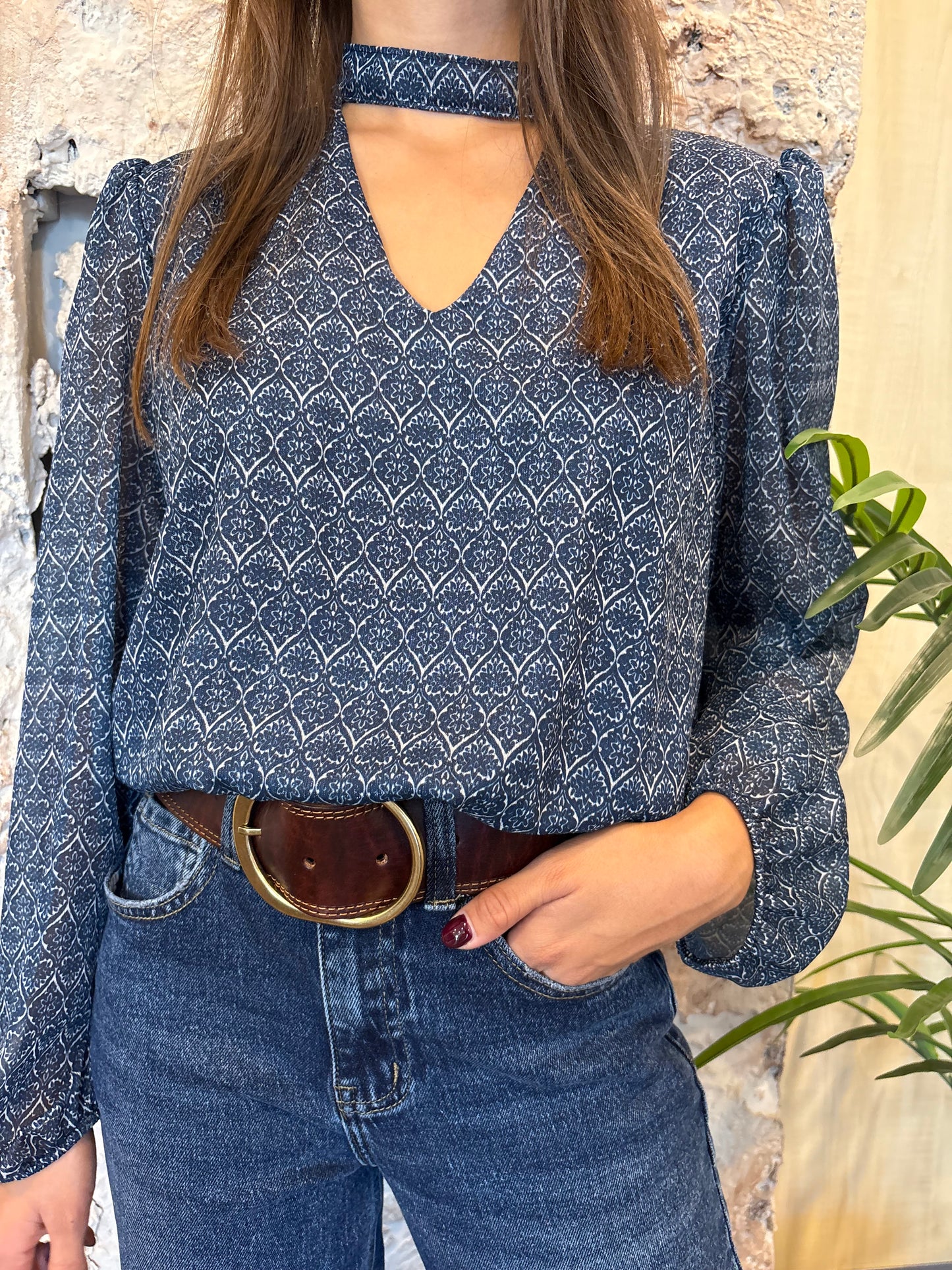 BLUSA CUELLO HALTER ESTAMPADO MARINO-BLANCO