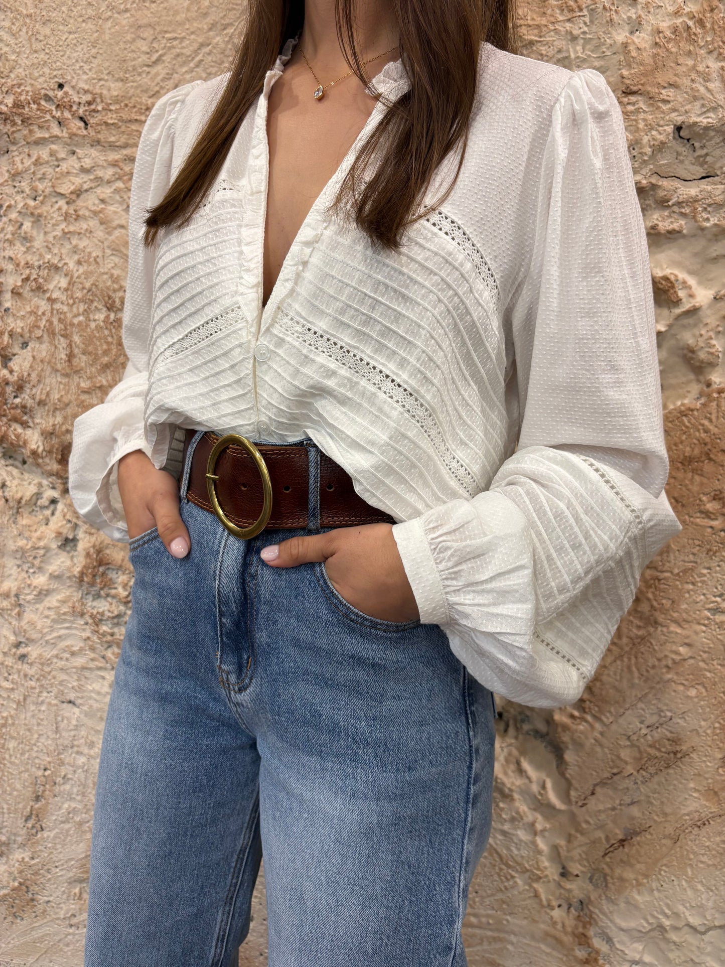 BLUSA ABOTONADA DETALLE CALADO BLANCO