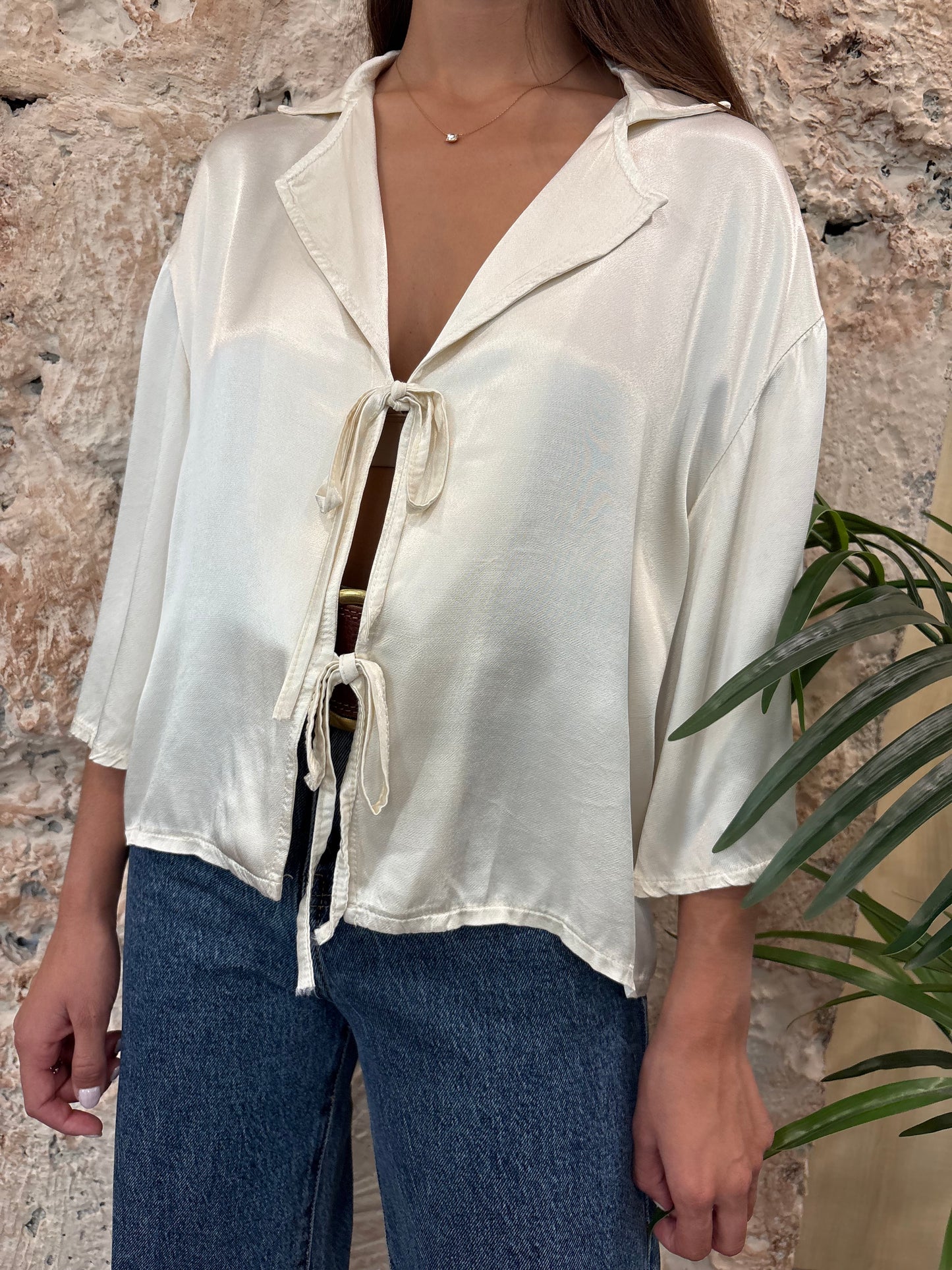 BLUSA LAZADA CRUDA SATINADA