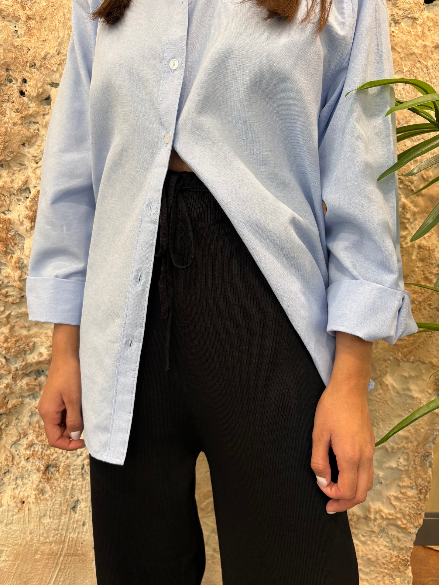 PANTALÓN RECTO PUNTO NEGRO