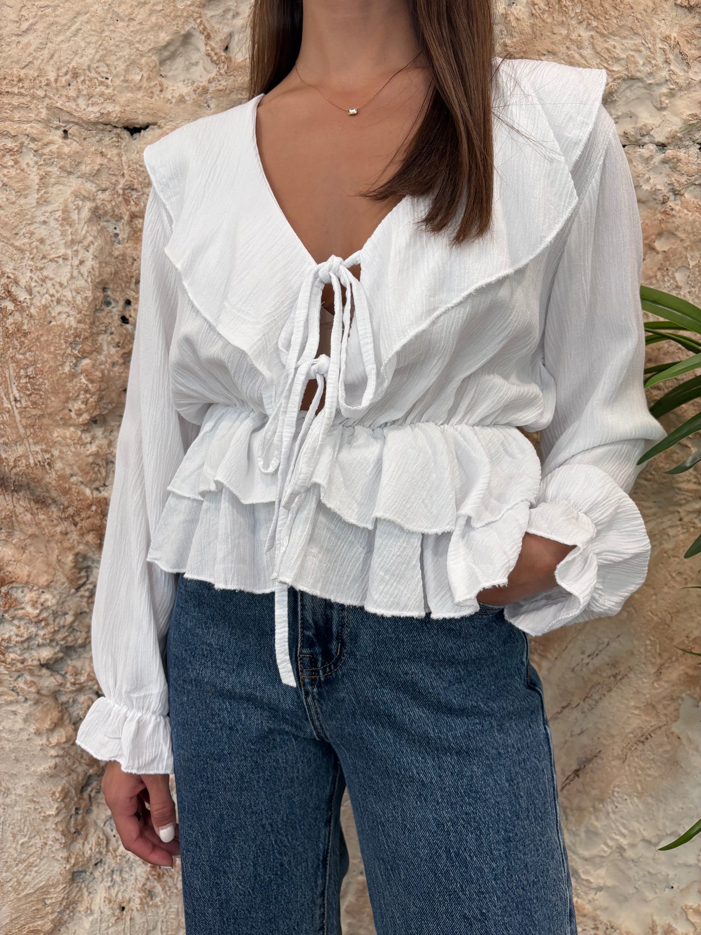 BLUSA BLANCA LAZADA-VOLANTES