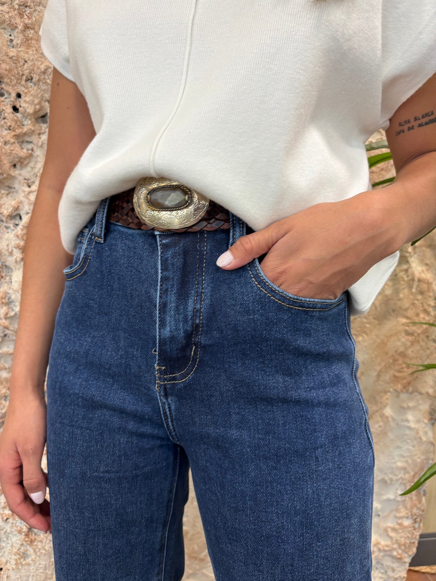 JEANS DENIM RECTO DETALLE COSTURA