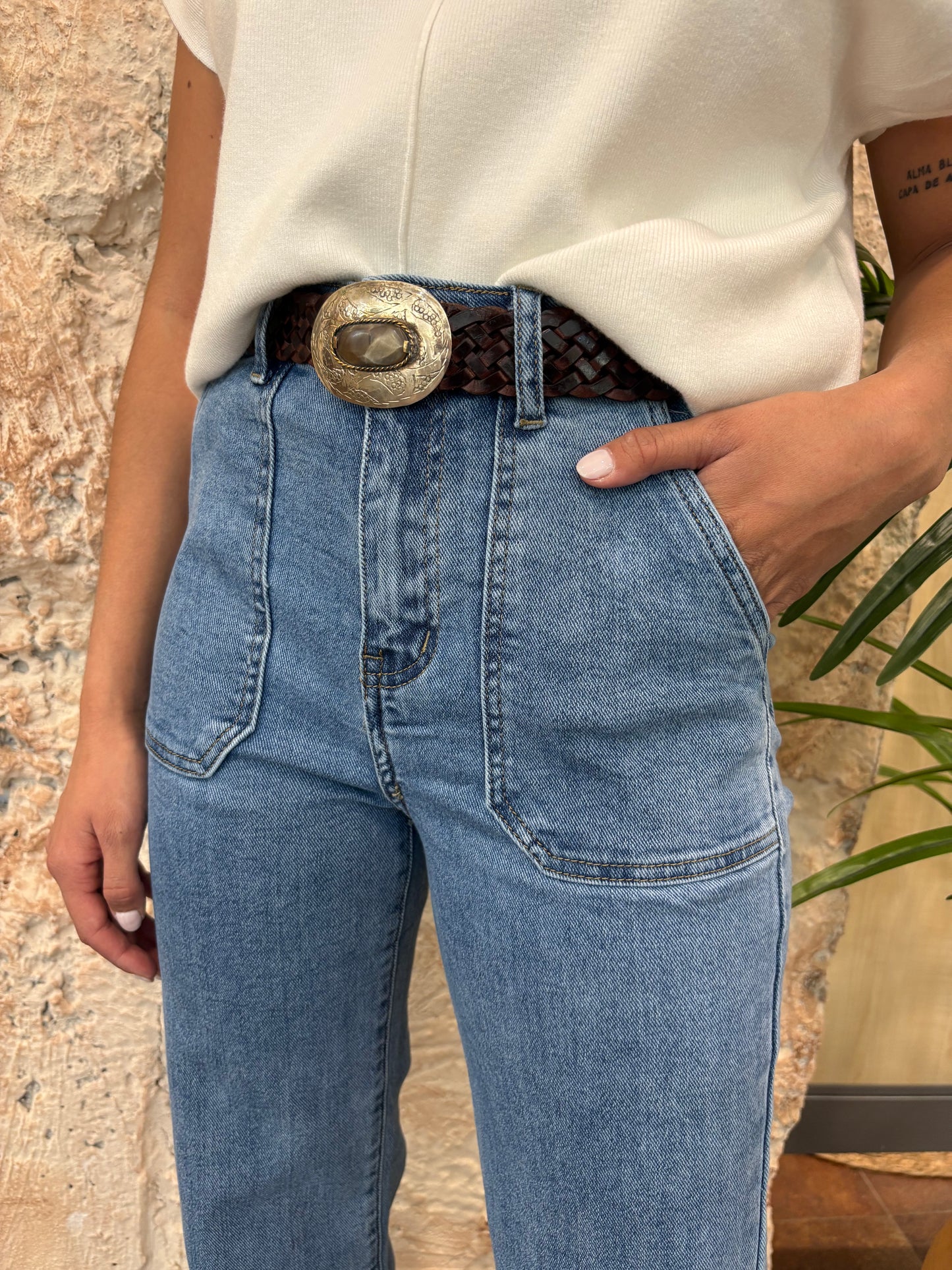 JEANS RECTO BOLSILLOS CUADRADO