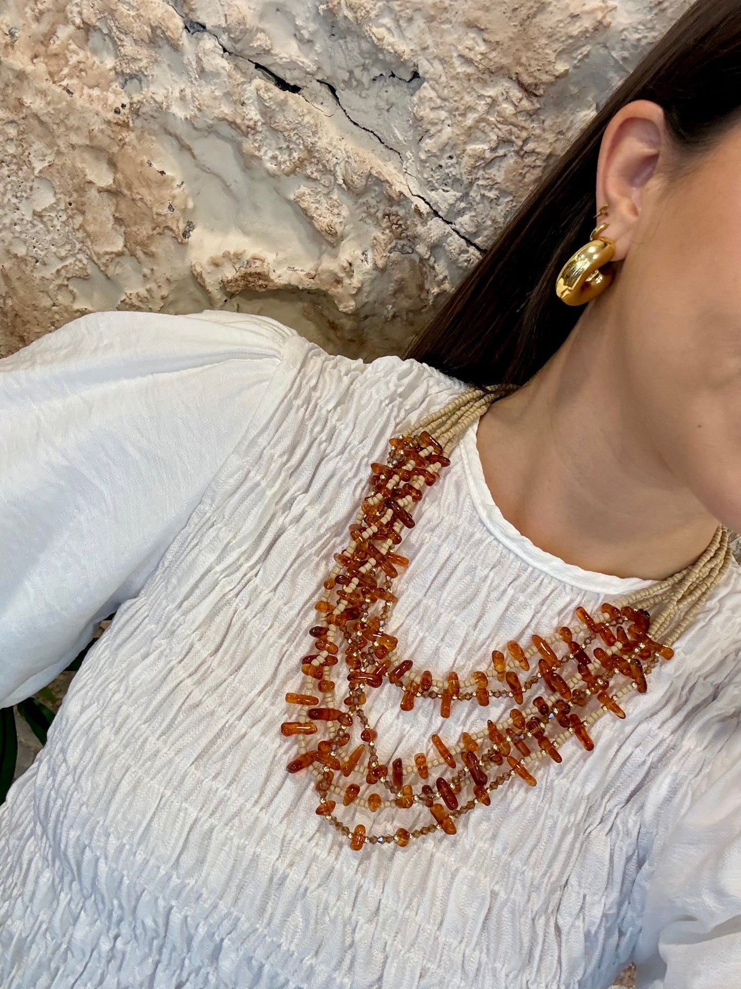 COLLAR PIEDRAS CAREY-PERLAS BEIGE