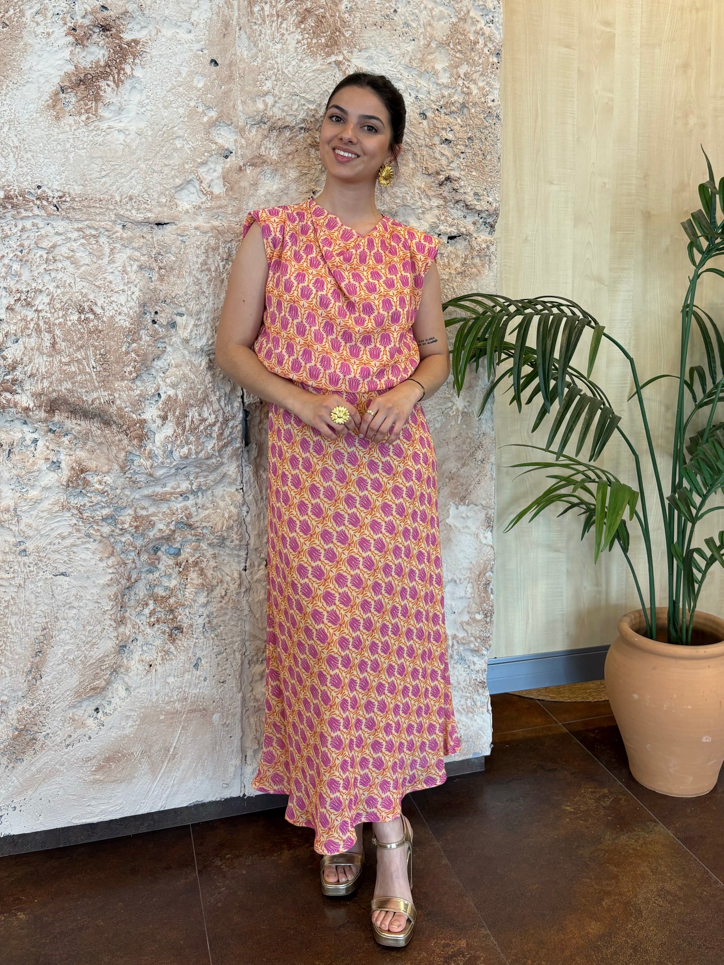 VESTIDO HOMBRERAS ESTAMPADO AMARILLO-ROSA