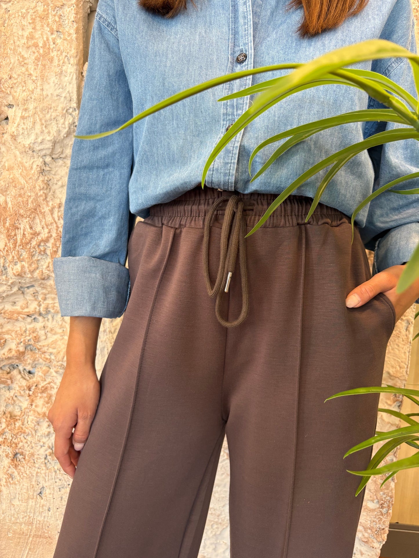 JOGGER RECTO MARRÓN