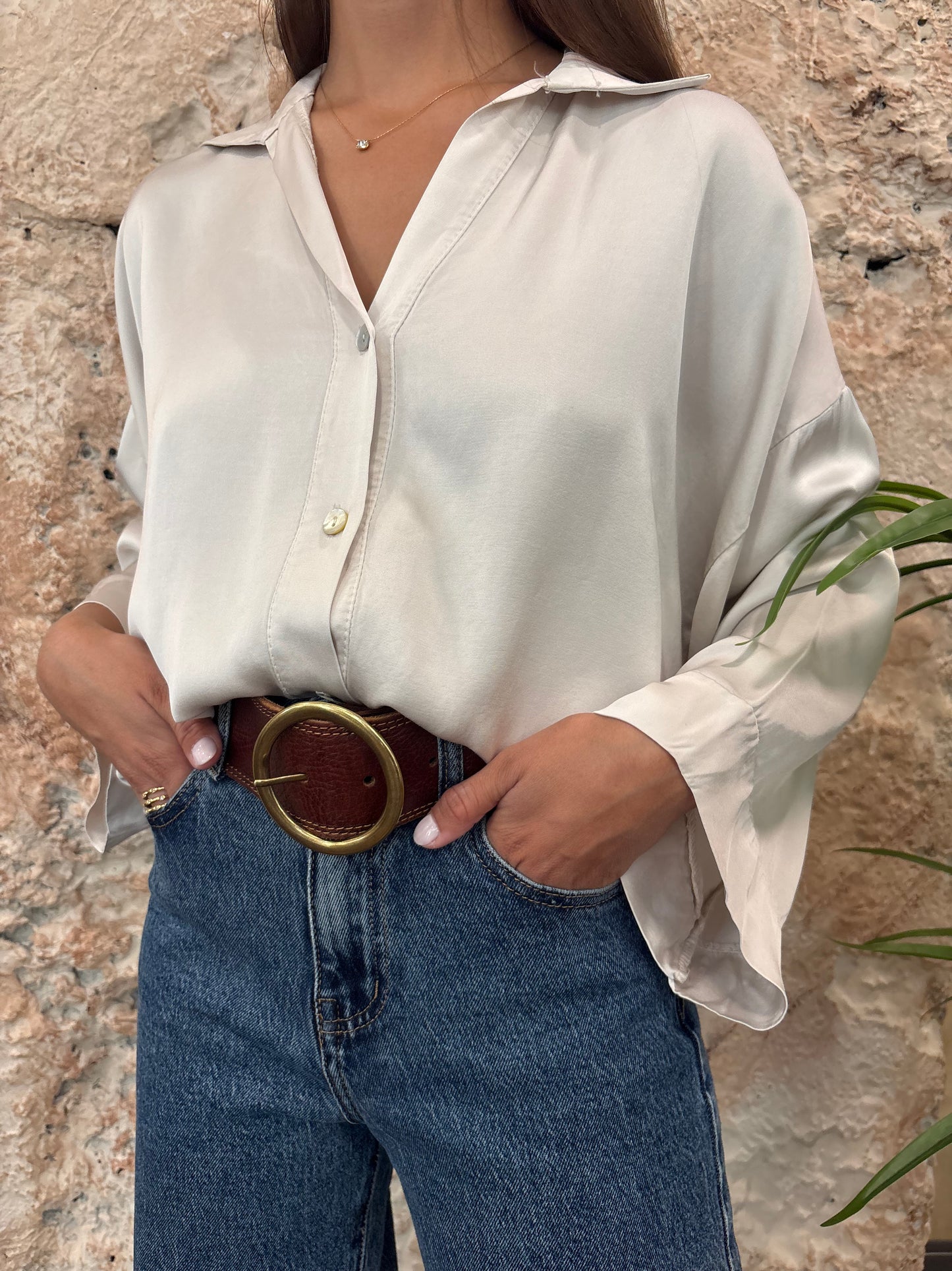 CAMISA EFECTO SATINADO CRUDO
