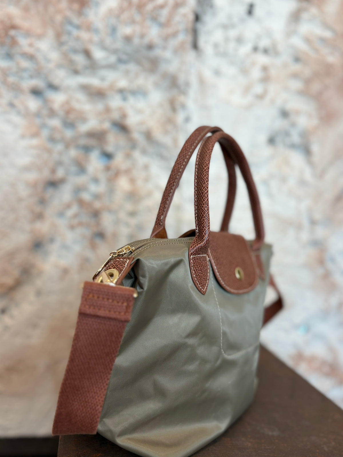 BOLSO VERDE DETALLE MARRÓN