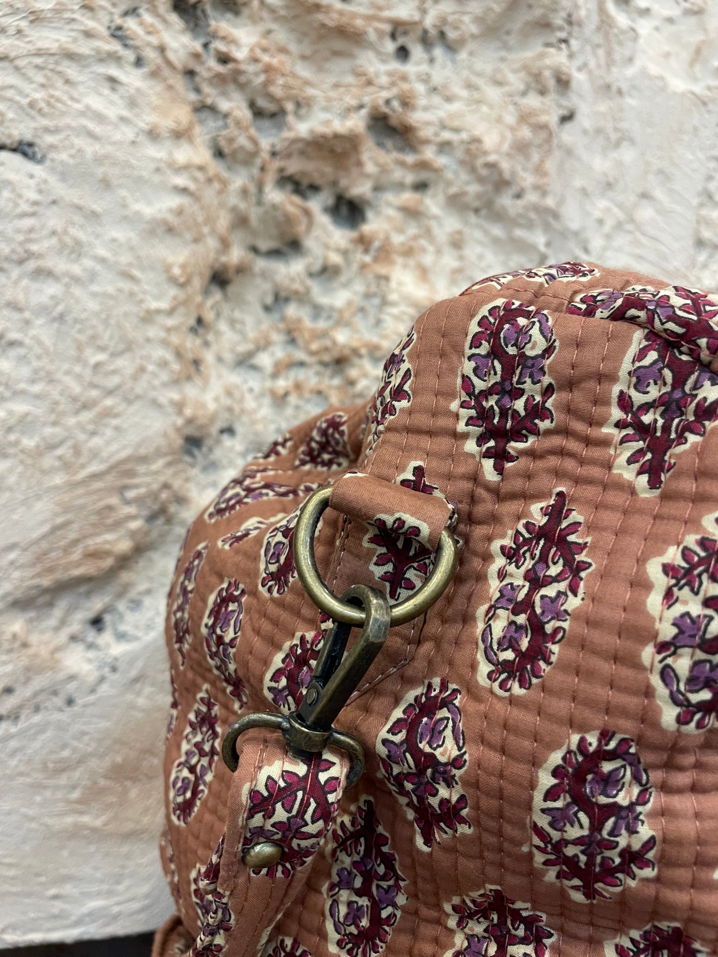 BOLSA VIAJE MAQUILLAJE Y MORADO