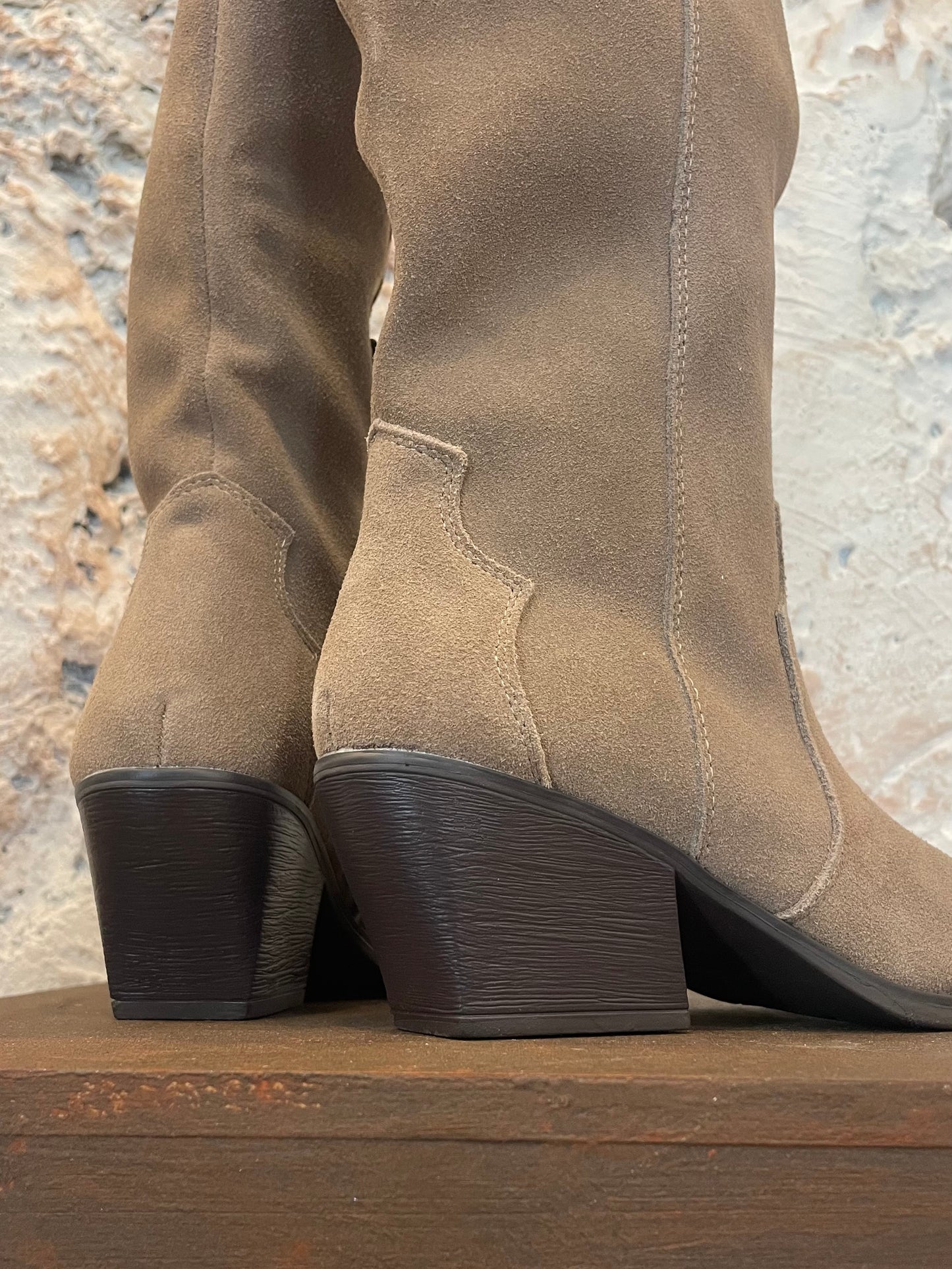 BOTA PIEL SERRAJE BEIGE