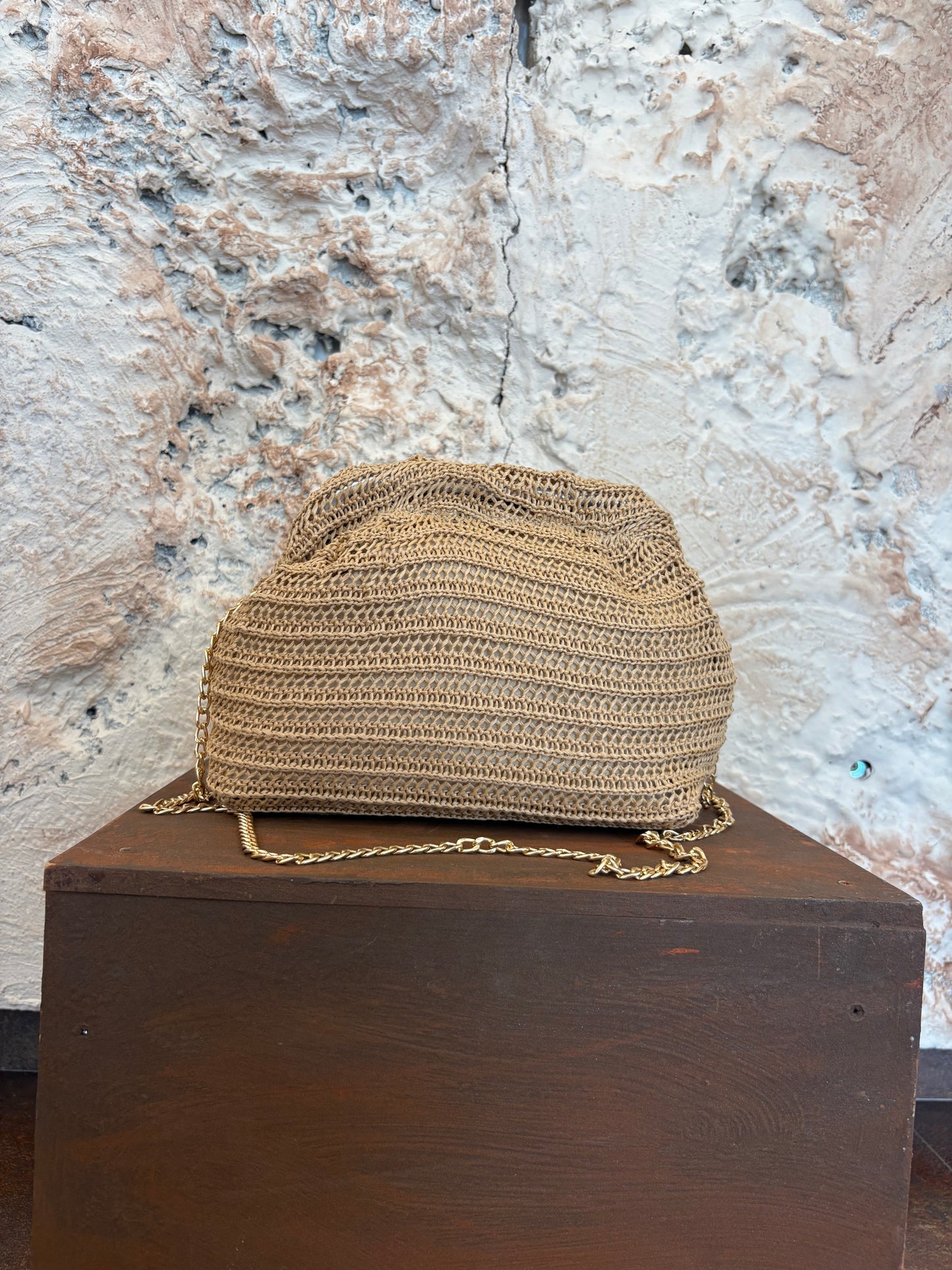 BOLSO DE MANO RAFIA