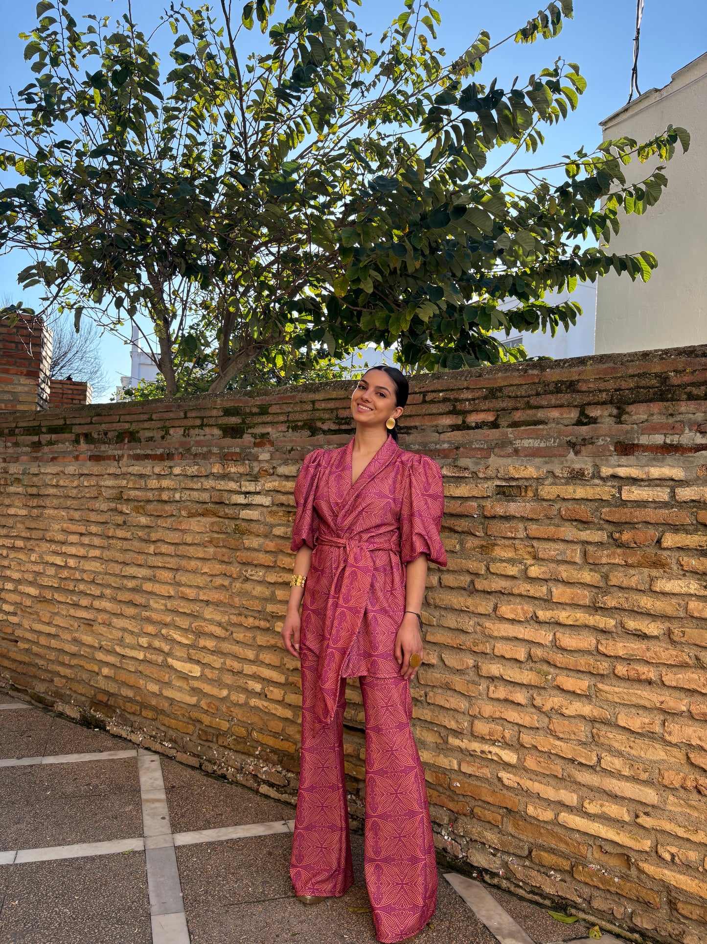 CONJUNTO ESTAMPADO MANGA ABULLONADA ROSA-NARANJA