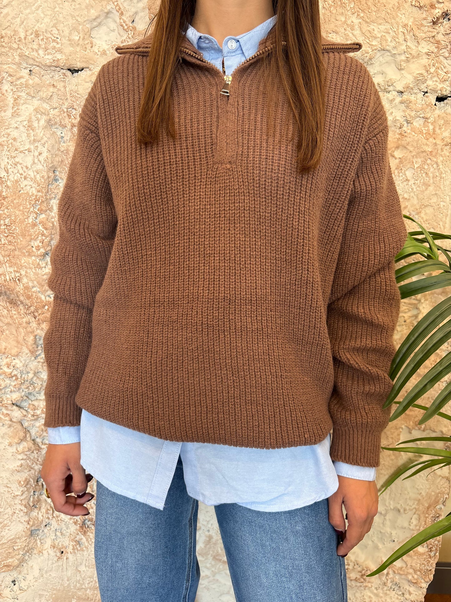 JERSEY POLO CREMALLERA MARRÓN