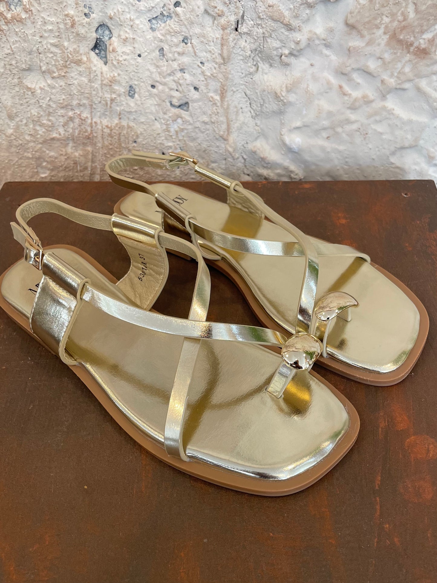 SANDALIA ORO