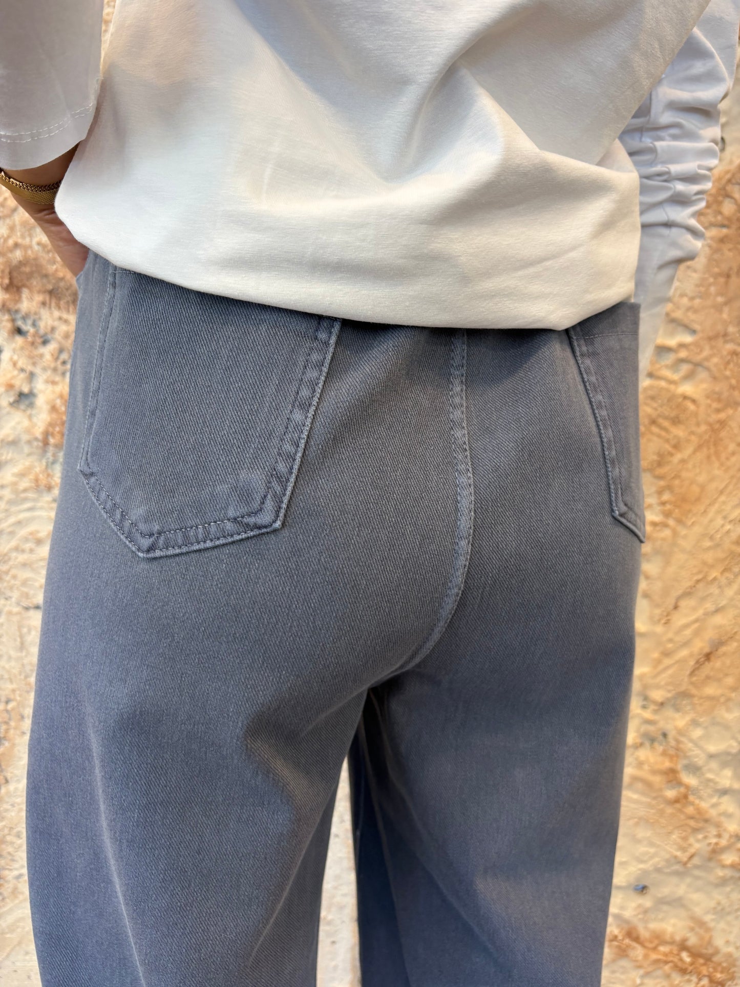PANTALÓN CONFY RECTO AZUL