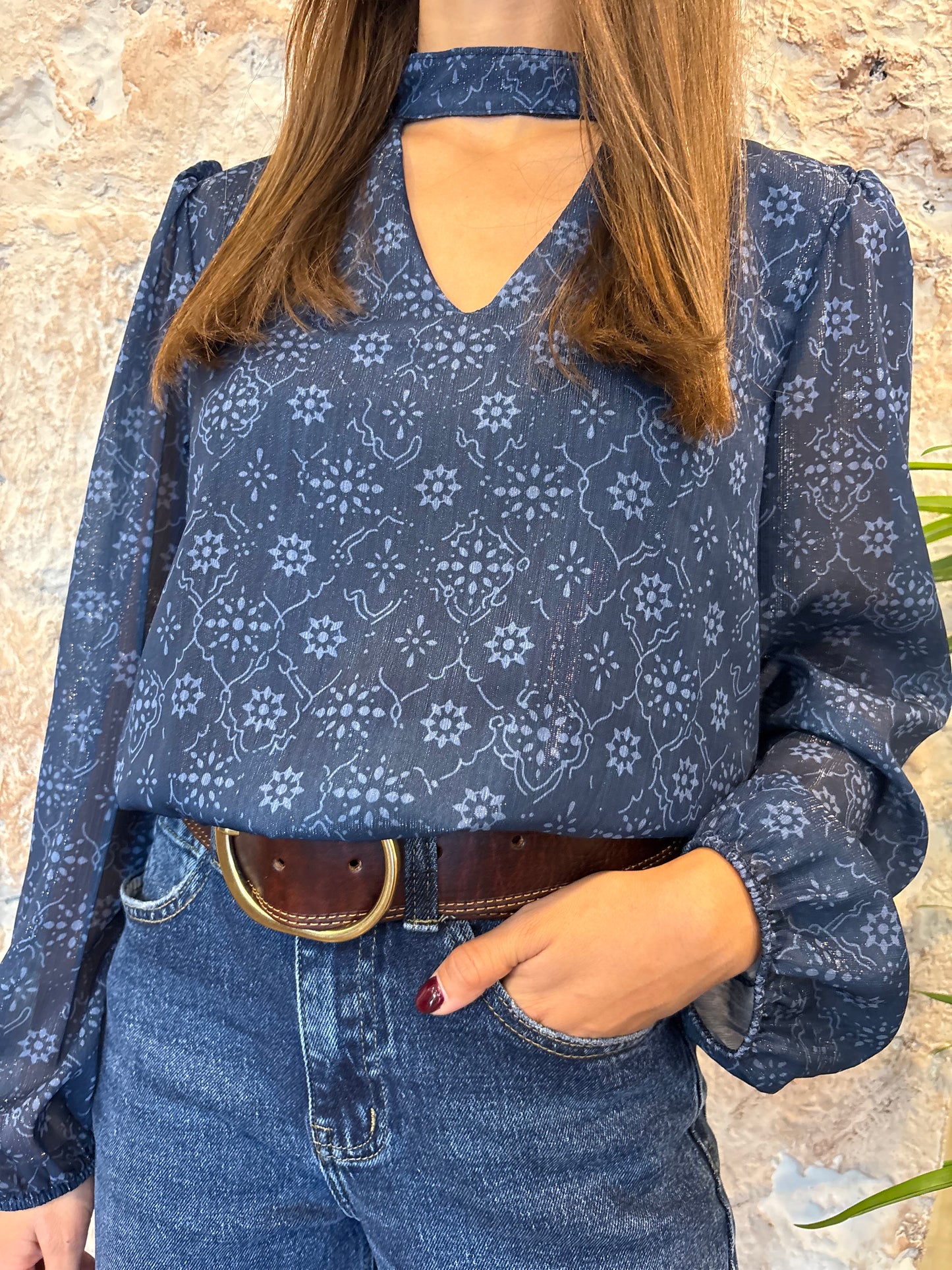 BLUSA CUELLO HALTER ESTAMPADO MARINO-CELESTE