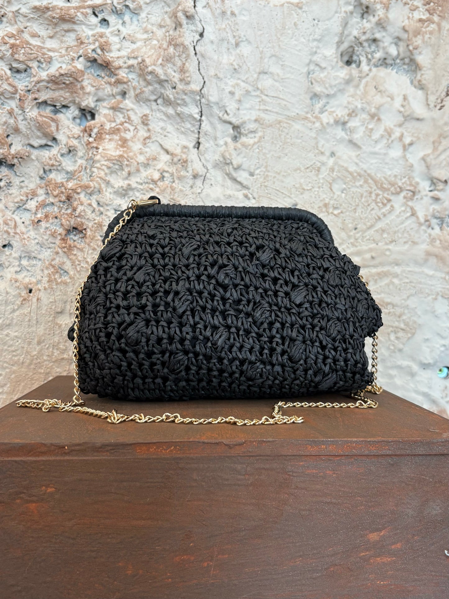 BOLSO DE MANO RAFIA NEGRO