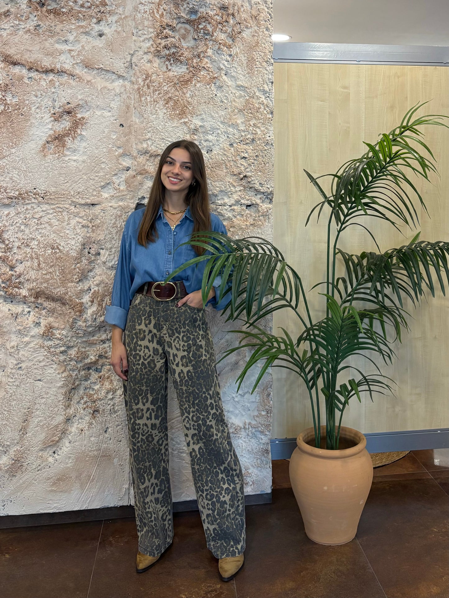 JEANS RECTOS ANIMAL PRINT