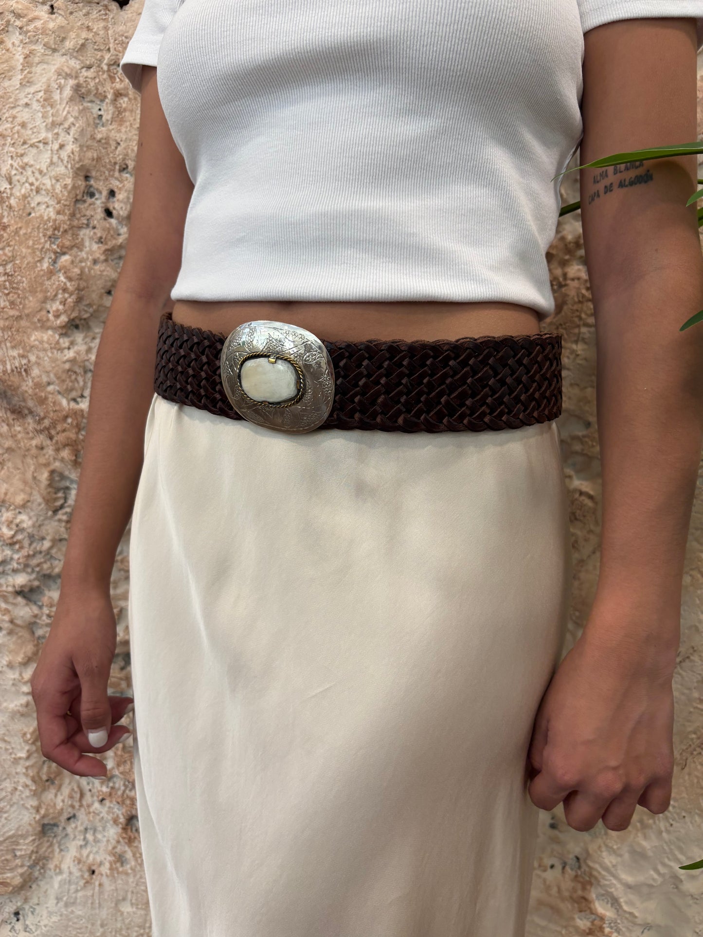 FALDA MIDI SATINADA BEIGE