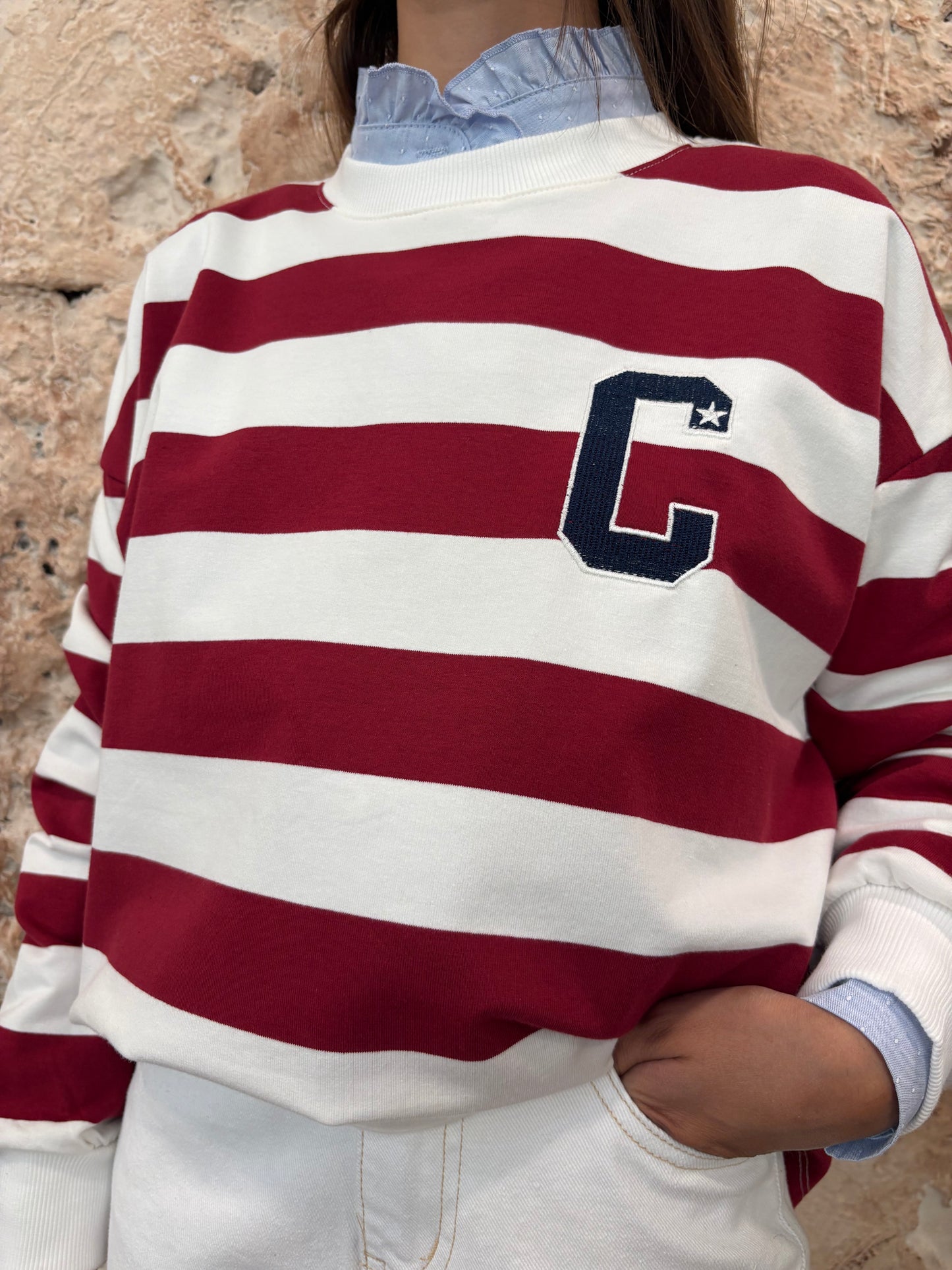 SUDADERA BURDEOS RAYAS INICIAL