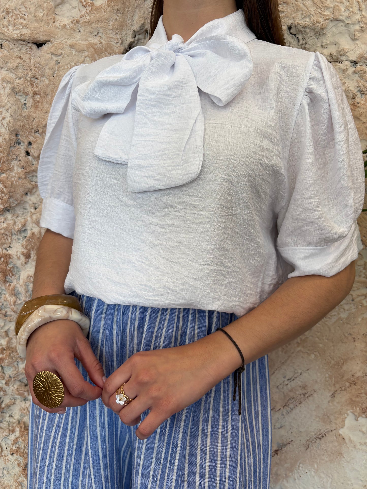BLUSA LAZO BLANCO