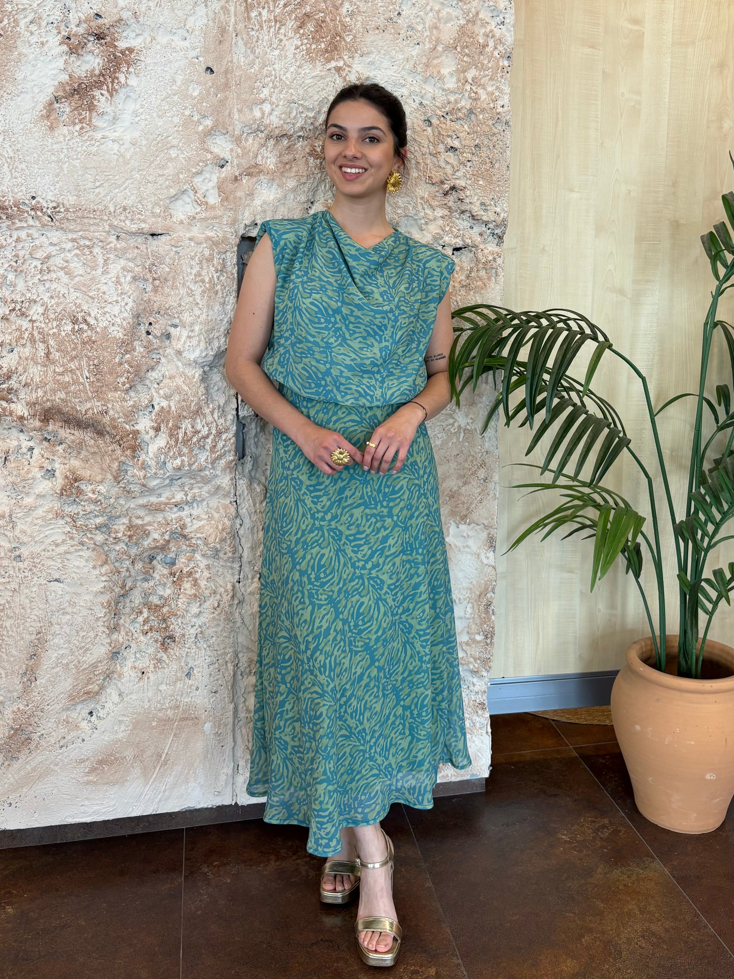 VESTIDO HOMBRERAS ESTAMPADO VERDE-VERDE AGUA