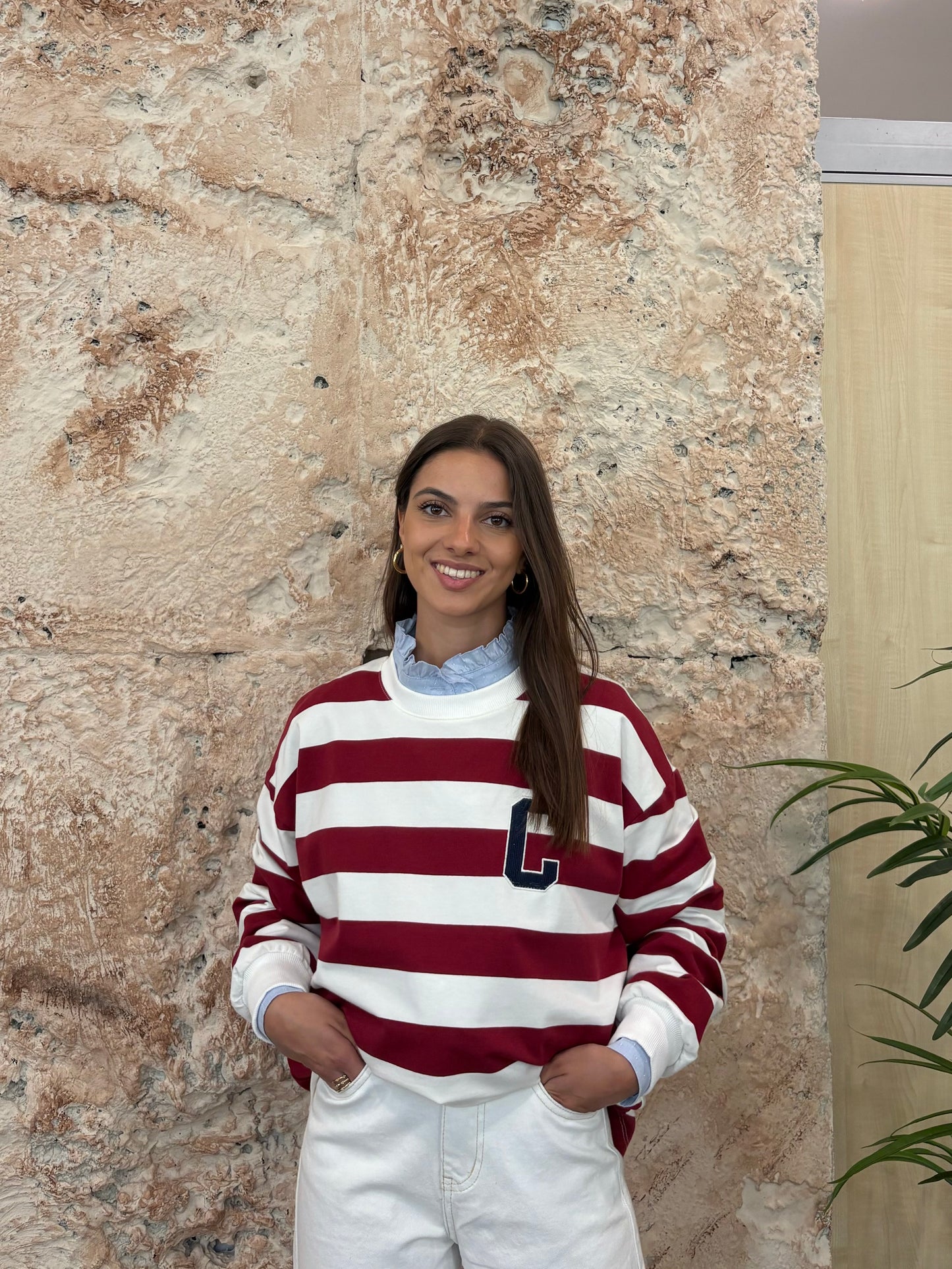 SUDADERA BURDEOS RAYAS INICIAL