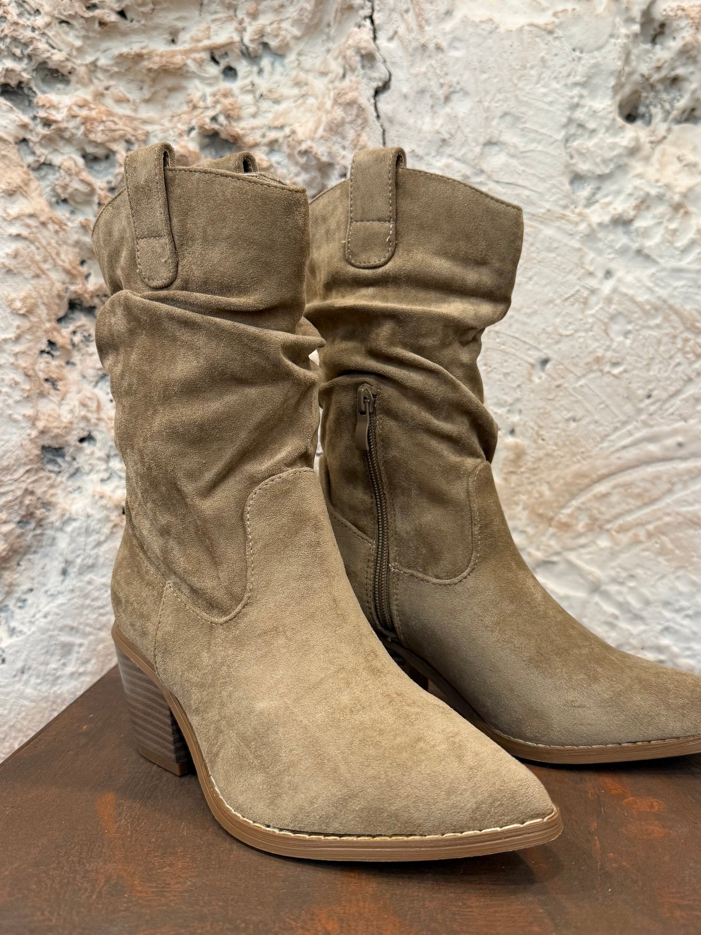 BOTA CAÑA MIDI BEIGE
