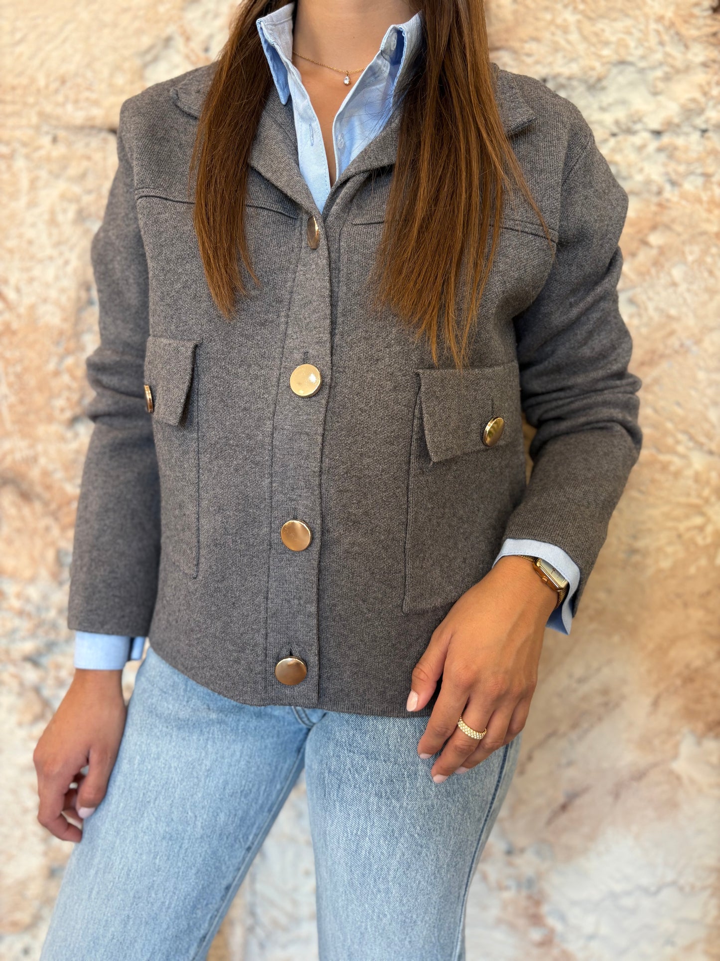CARDIGAN BOLSILLO BOTONES DORADOS GRIS