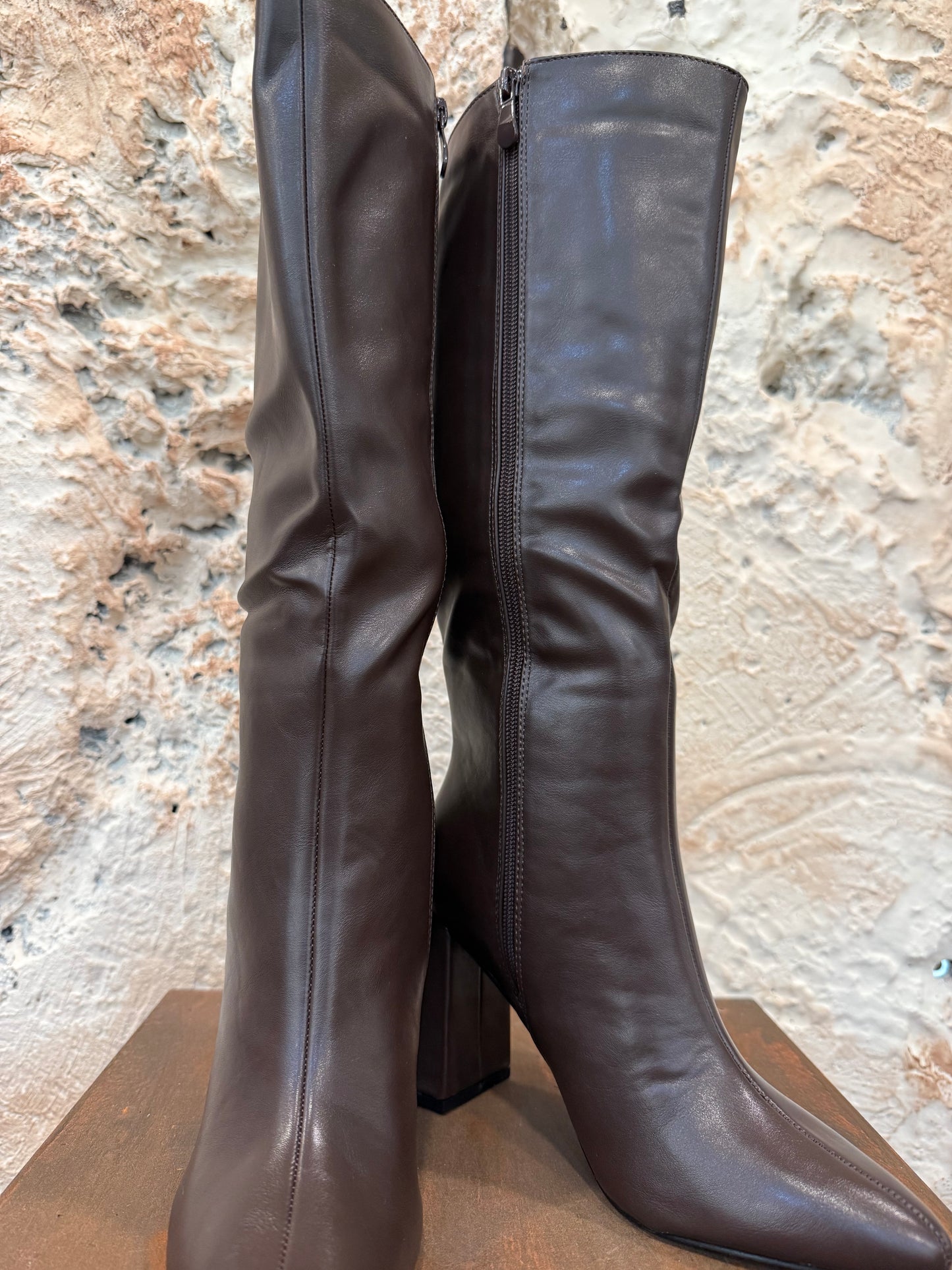 BOTA ALTA MARRÓN