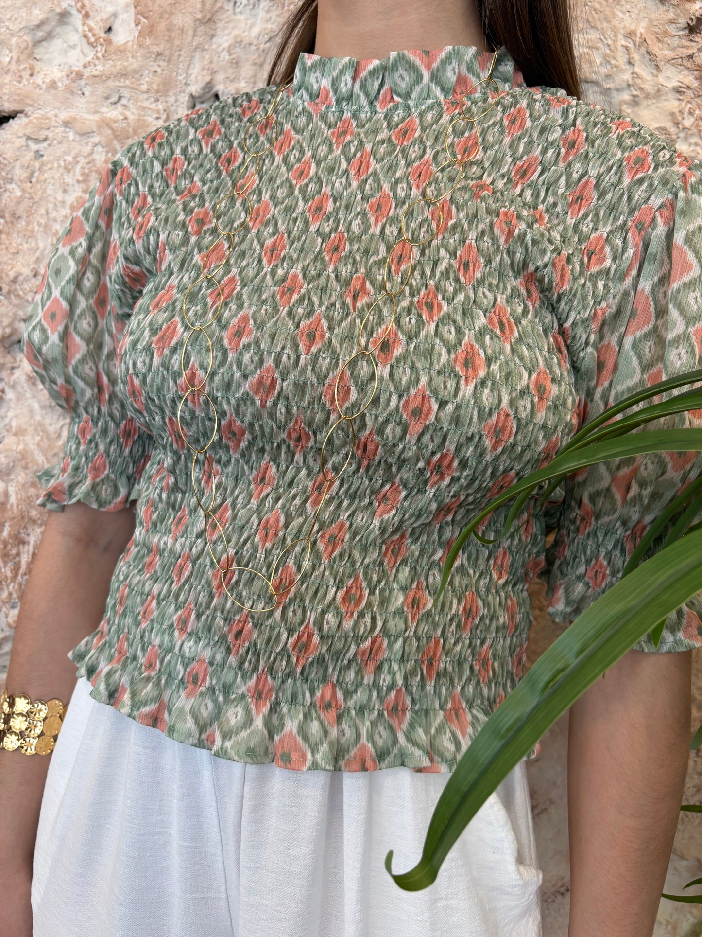 BLUSA PANEL DE ABEJA MANGA CORTA ESTAMPADA VERDE