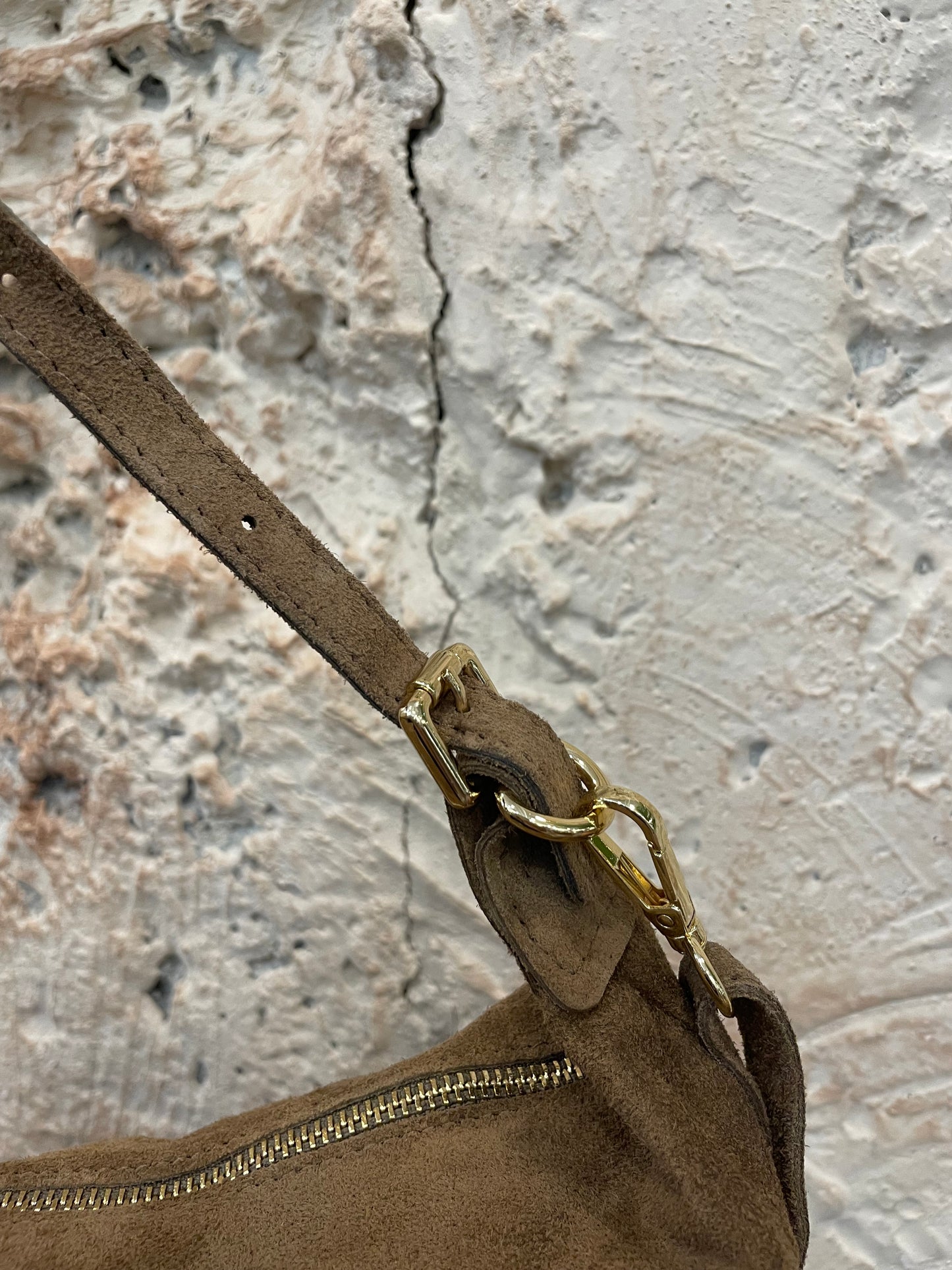 BOLSO PIEL BANDOLERA ASA HEBILLAS TAUPE