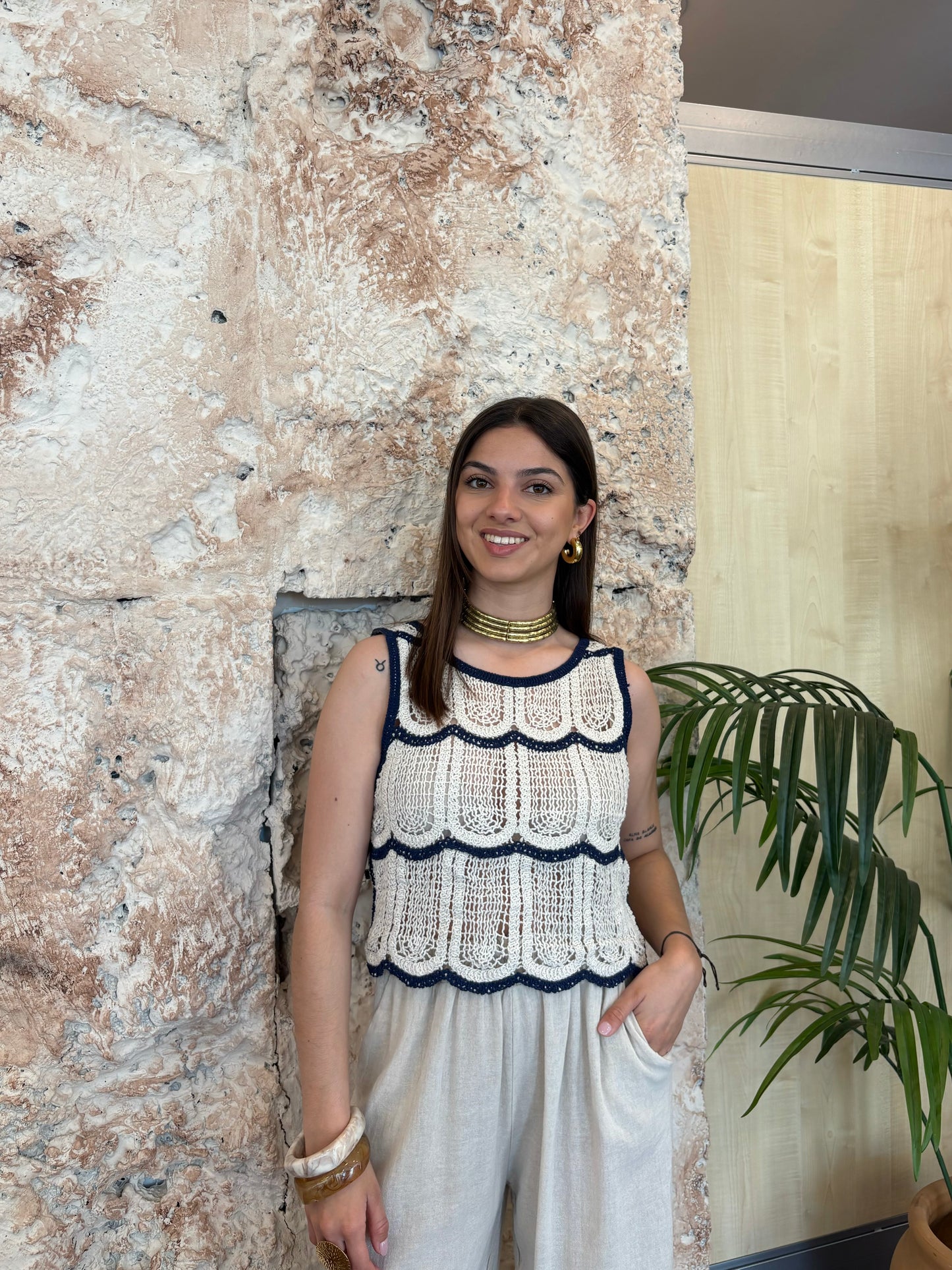 TOP CROCHET BEIGE-AZUL