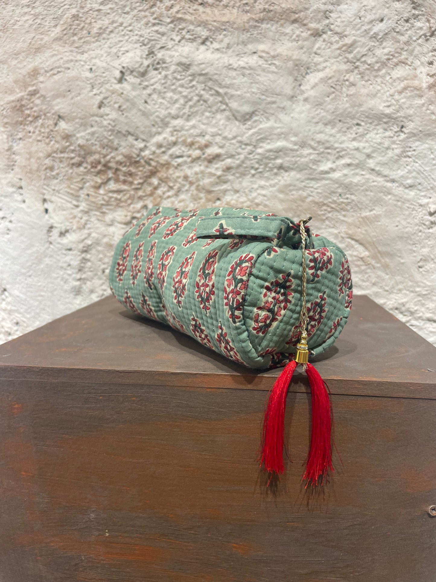 ESTUCHE GRANDE ESTAMPADO VERDE EMPOLVADO
