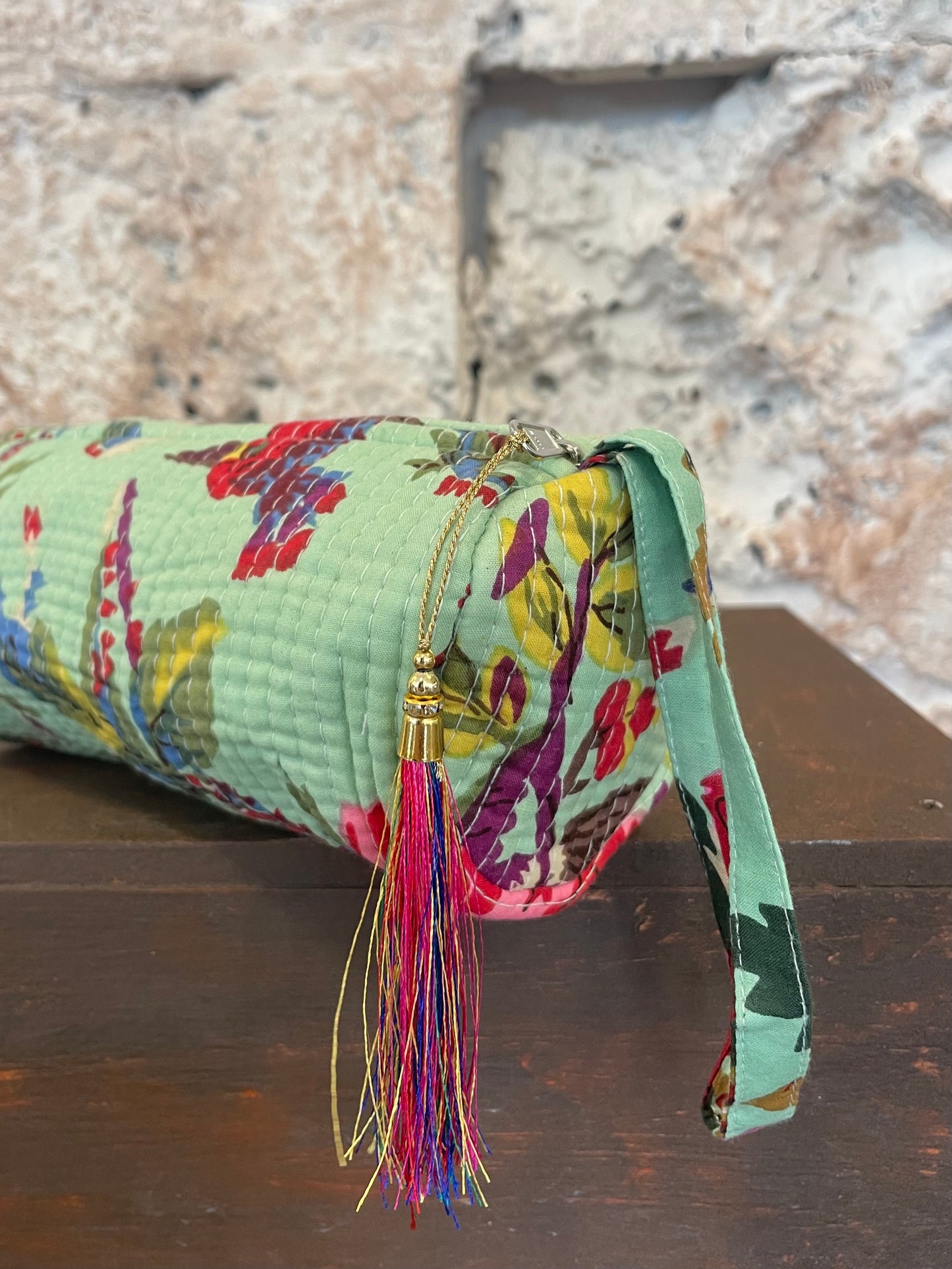 ESTUCHE ESTAMPADO VERDE AGUA
