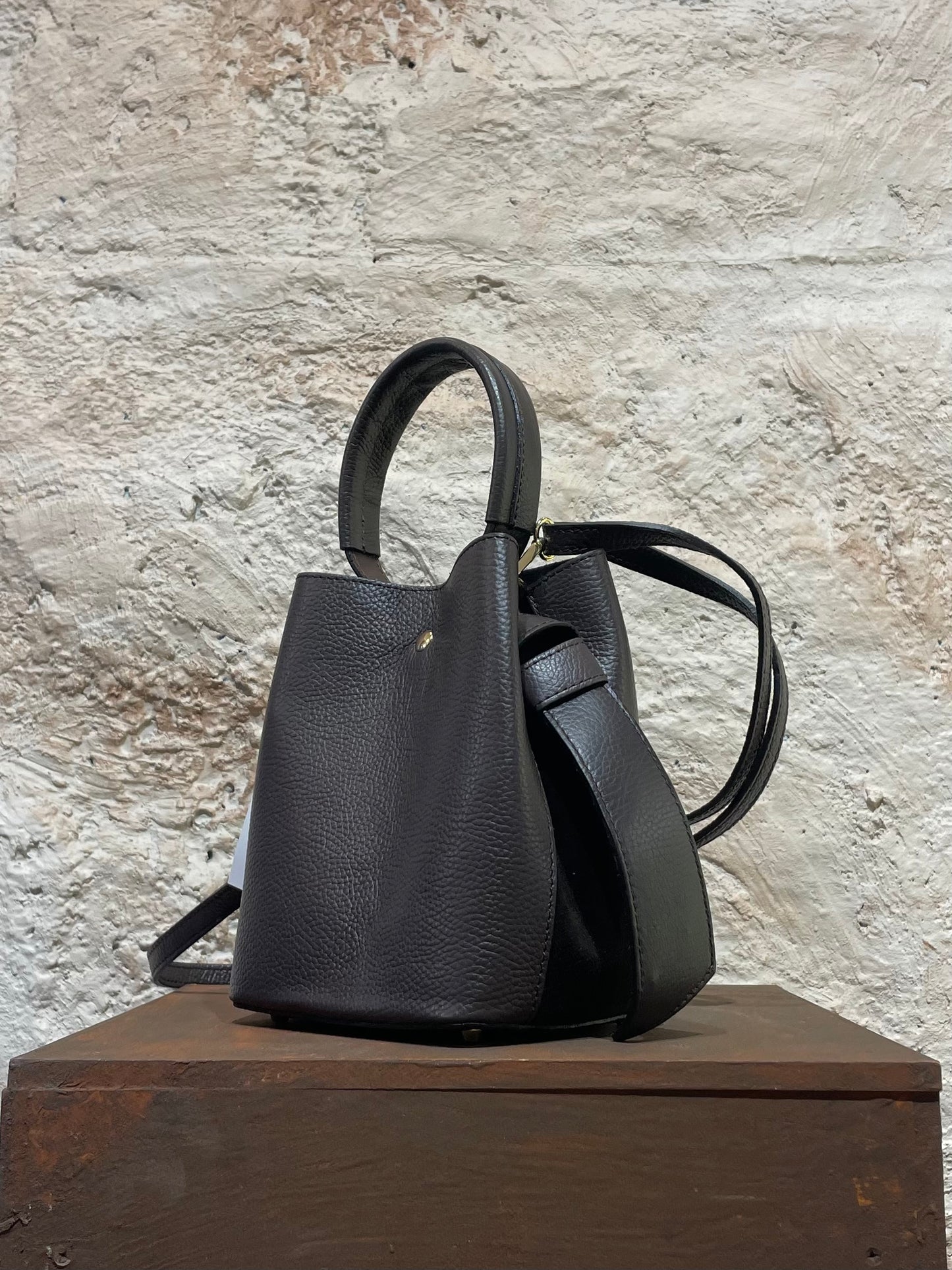 BOMBONERA PIEL MARRÓN