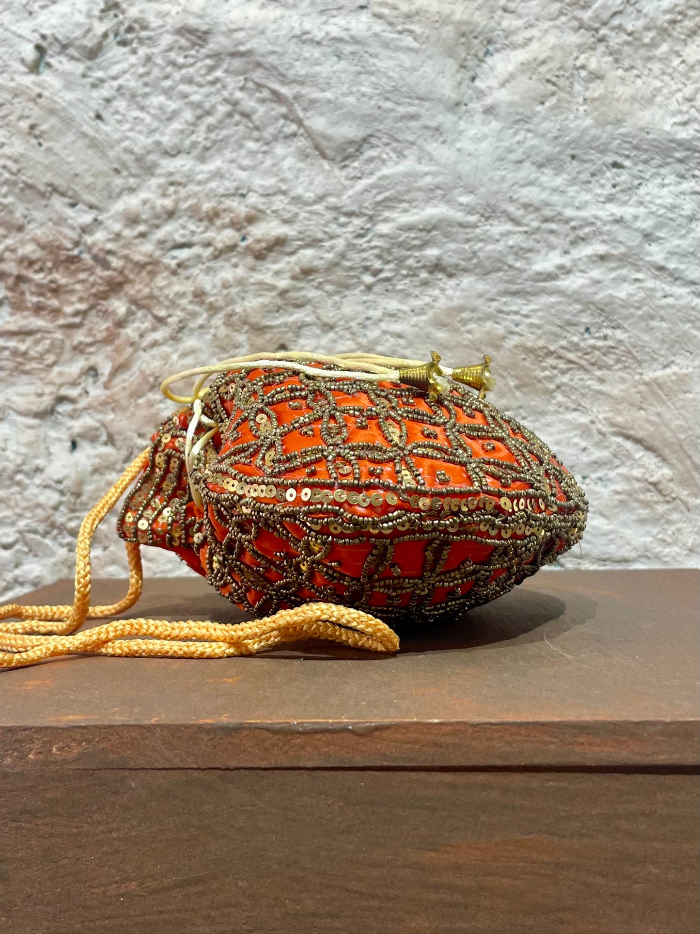 SAQUITO ABALORIOS OVALADO NARANJA