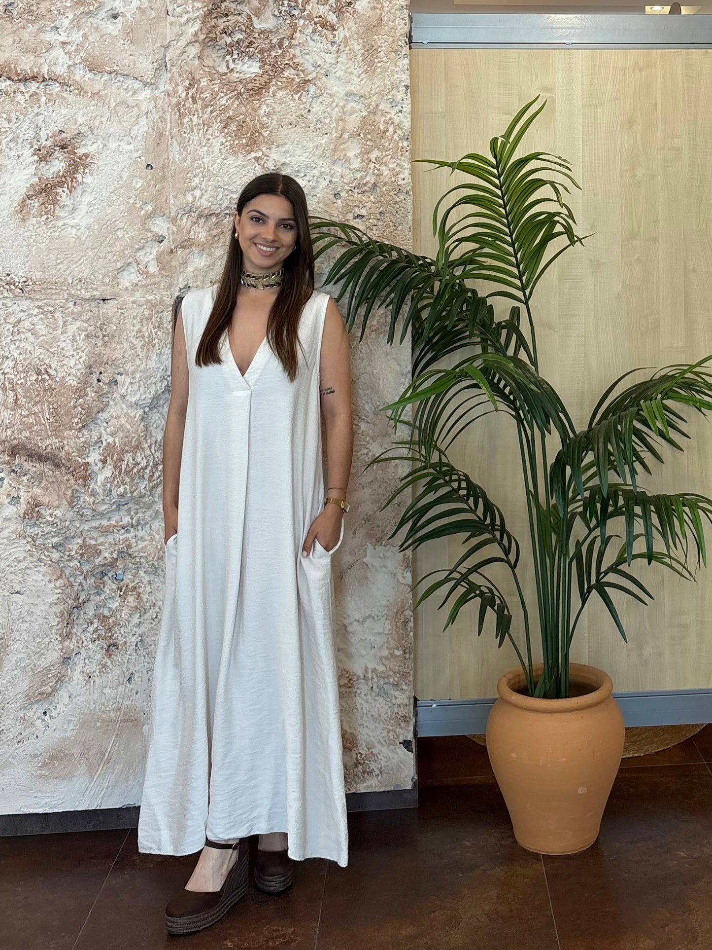 VESTIDO LARGO FLUIDO BEIGE